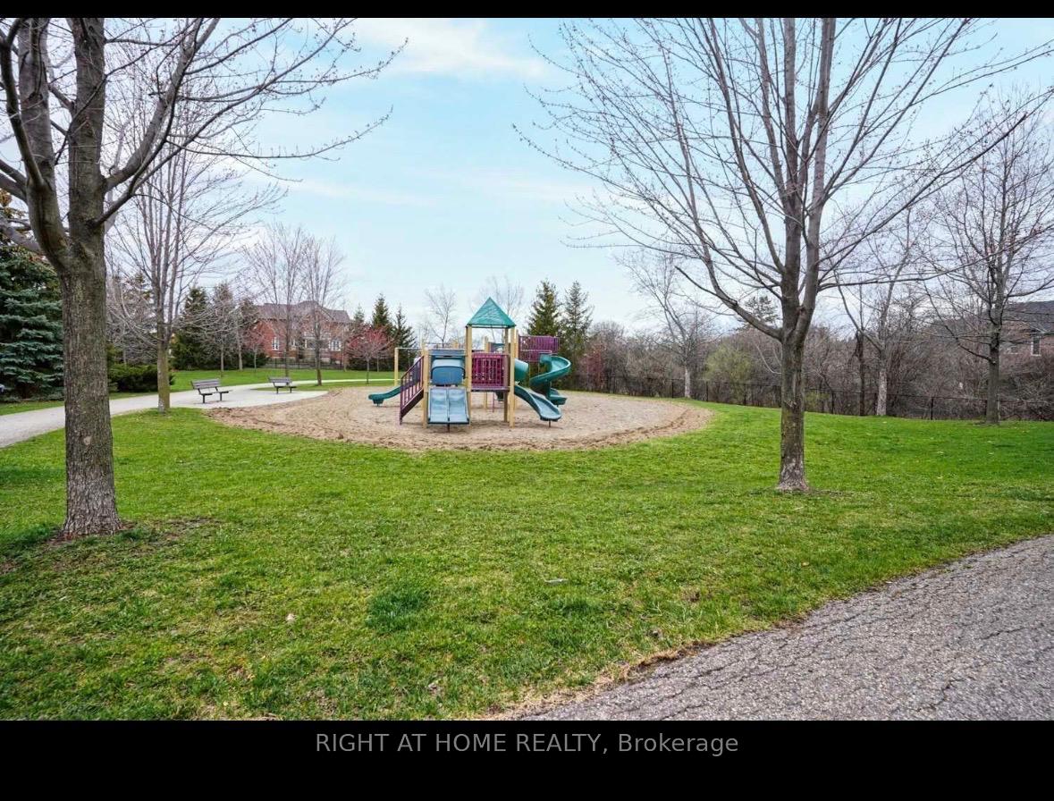 Photo 15 of Unit 121, 6399 Spinnaker Circle, Mississauga, Meadowvale Village — HOMEH