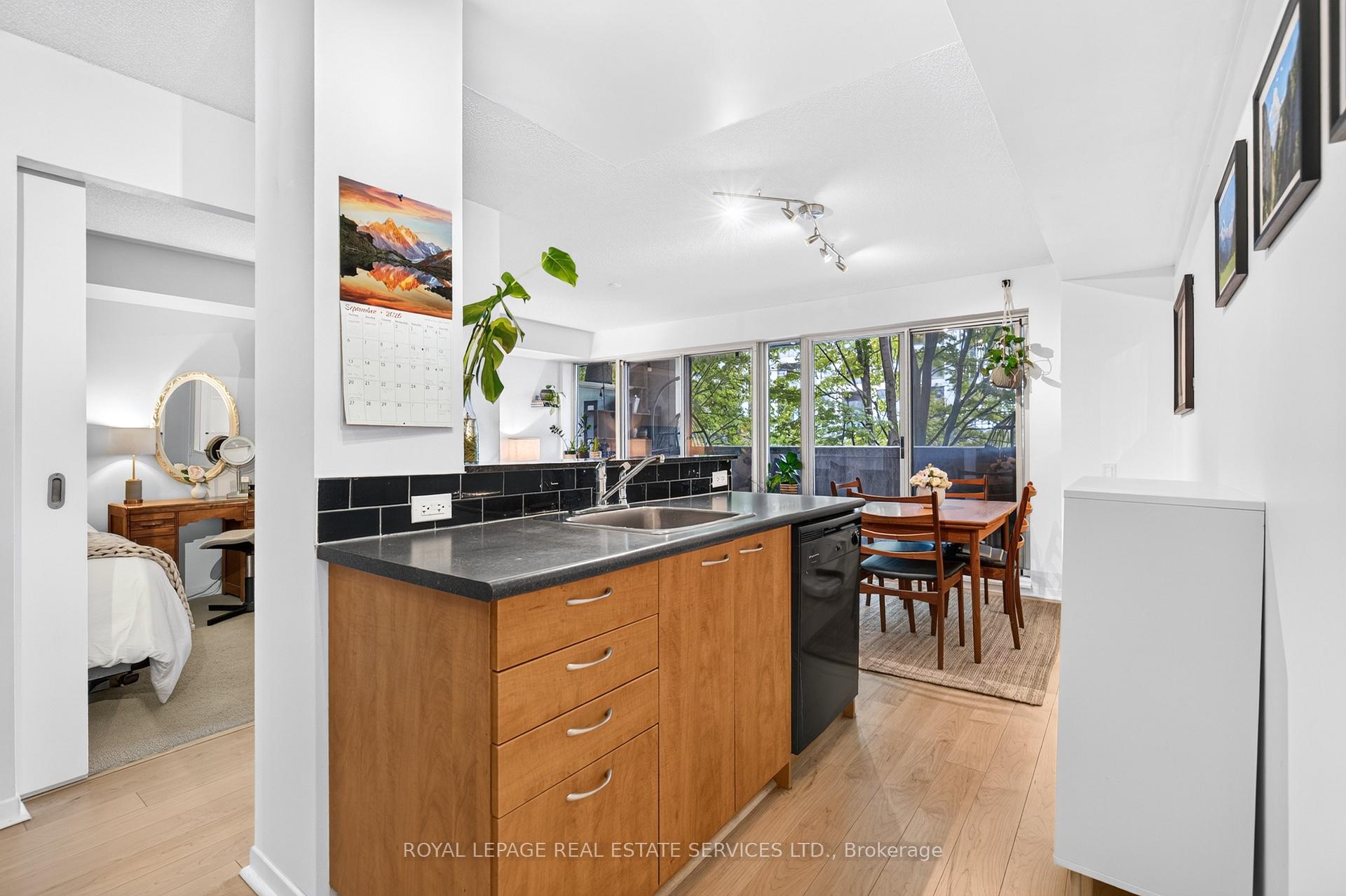 Photo 8 of Unit 215, 1040 The Queensway, Etobicoke, Islington-City Centre West — HOMEH