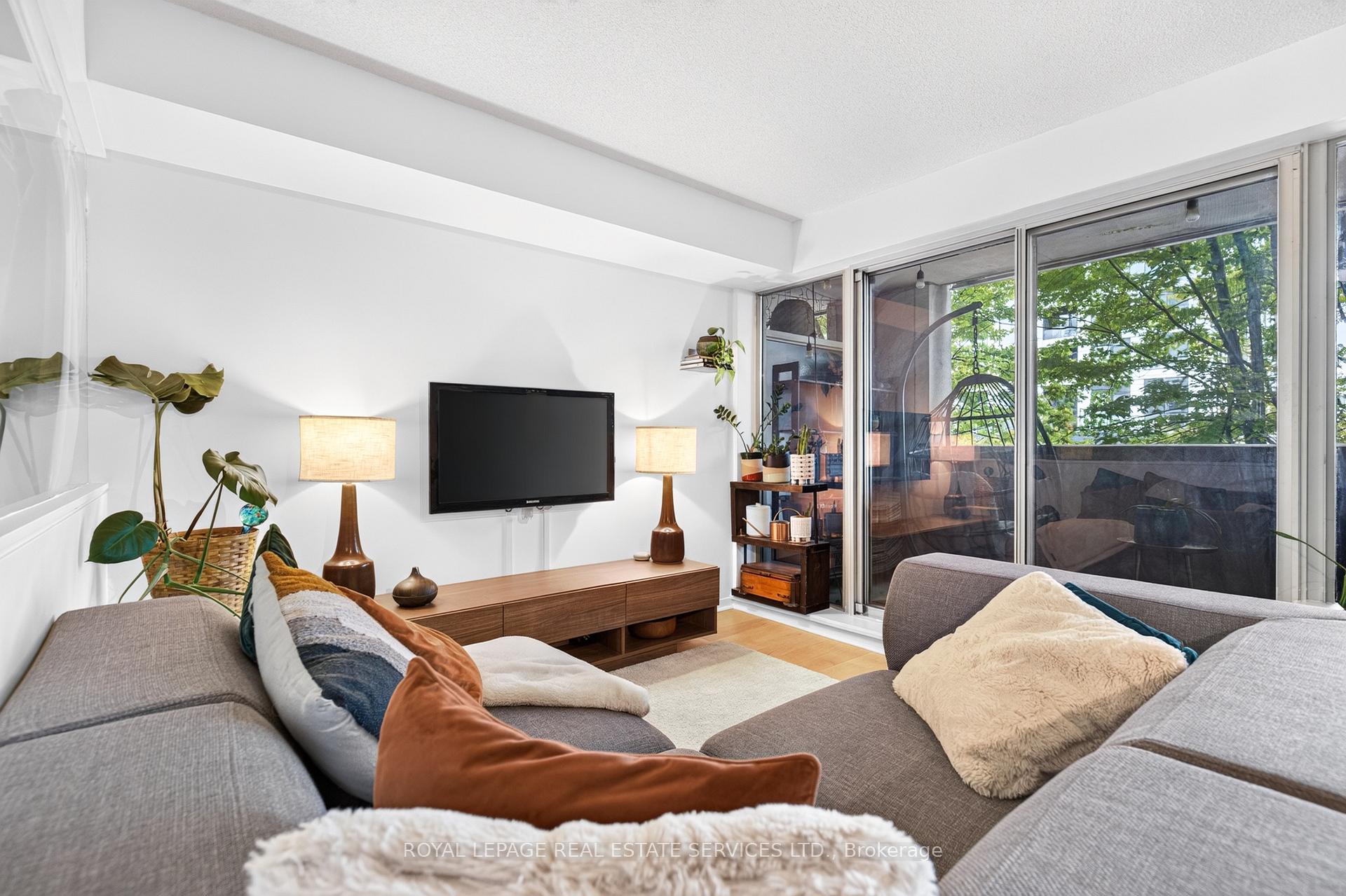 Photo 15 of Unit 215, 1040 The Queensway, Etobicoke, Islington-City Centre West — HOMEH