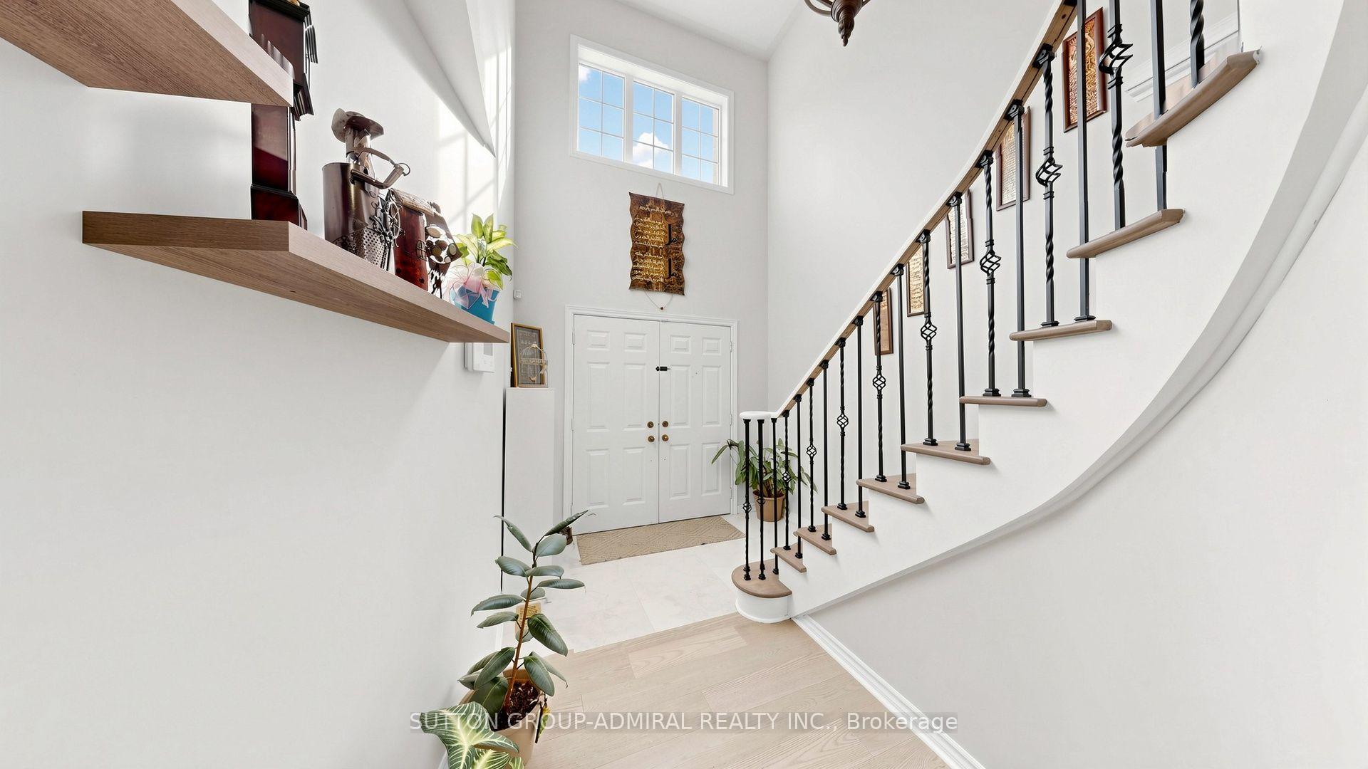 Photo 5 of 284 Isaac Murray Avenue, Vaughan, Maple — HOMEH