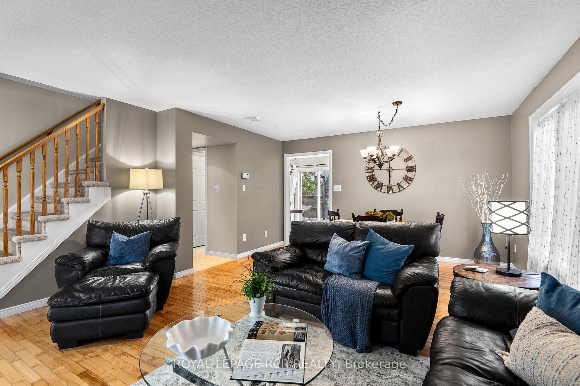Photo 7 of 6 Graham Crescent, Orangeville — HOMEH