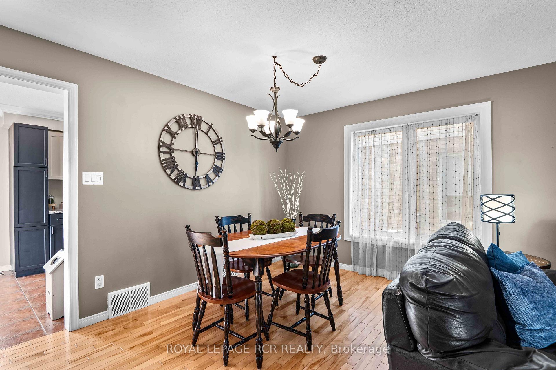 Photo 9 of 6 Graham Crescent, Orangeville — HOMEH