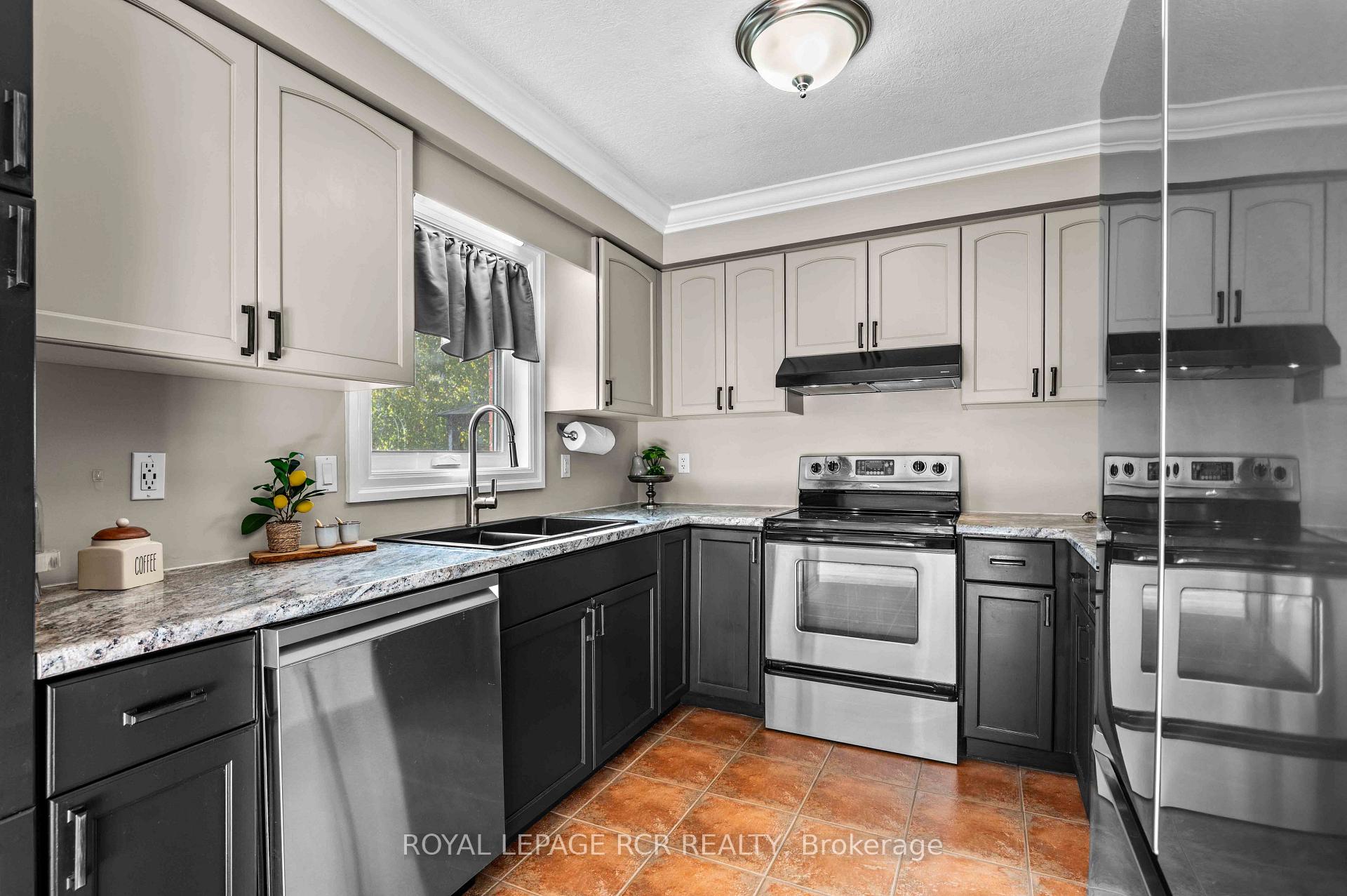 Photo 16 of 6 Graham Crescent, Orangeville — HOMEH