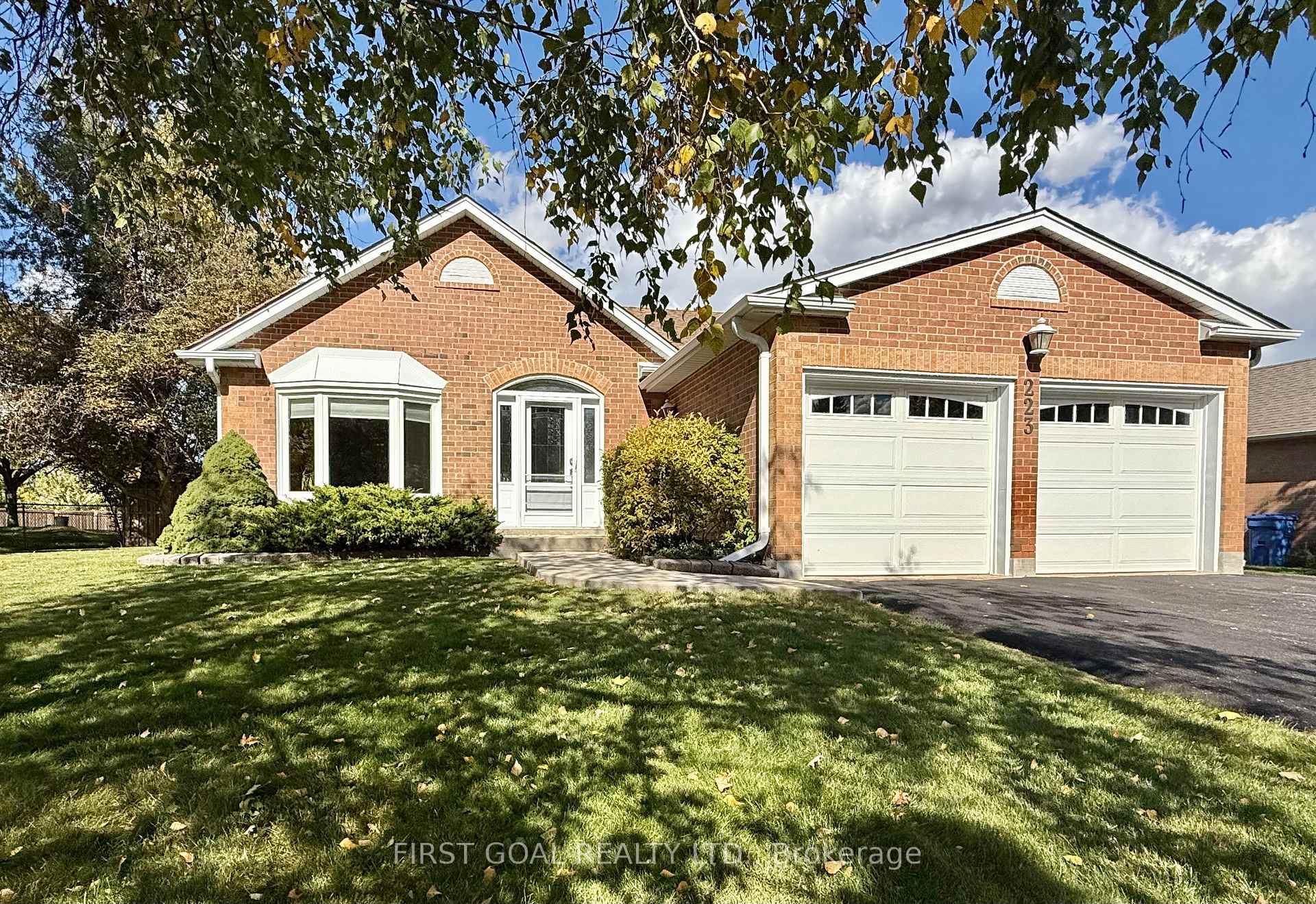 Photo of 223 Crossland Gate