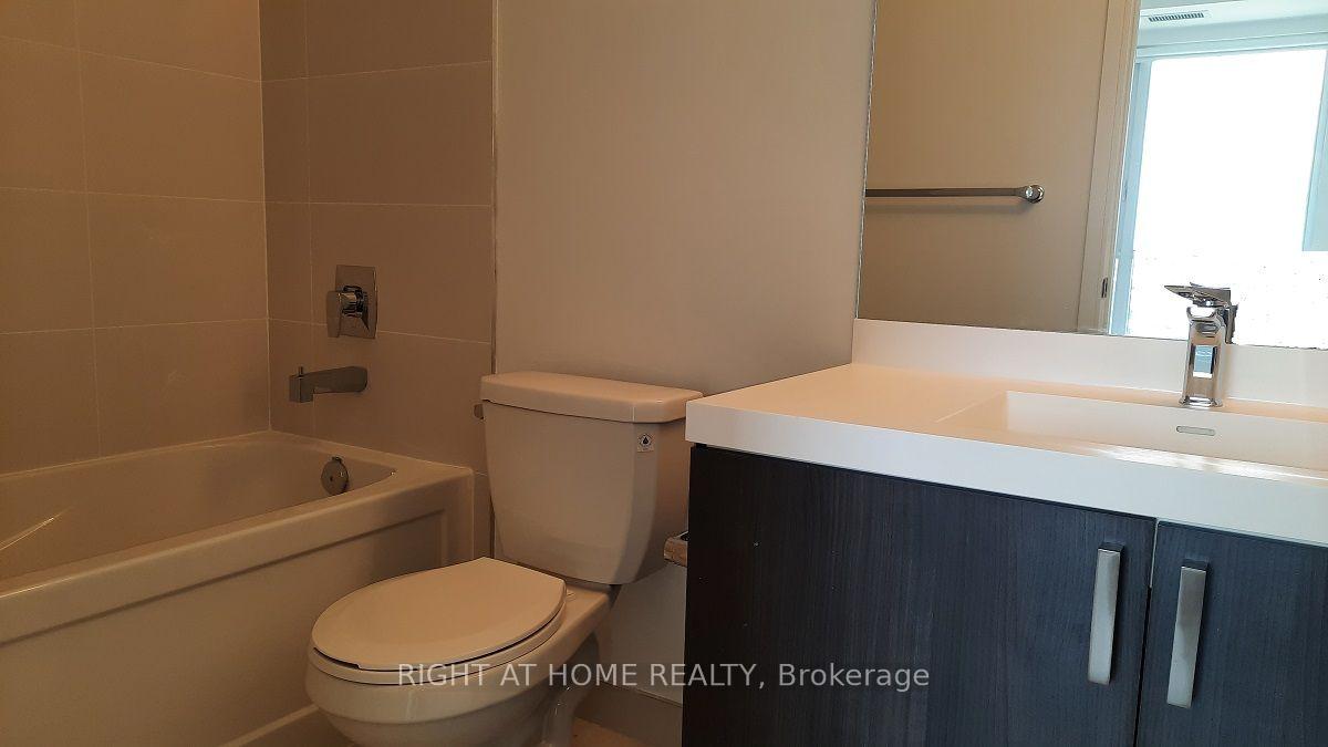 Photo 10 of Unit 2103, 8 Nahani Way, Mississauga, City Centre — HOMEH