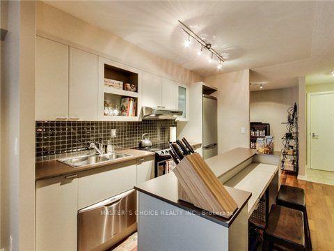 Photo of Unit 1001, 111 Elizabeth Street