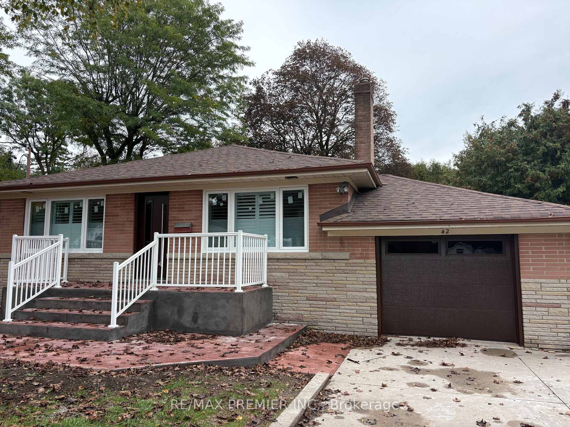 Photo 2 of Unit main, 42 Rougecrest Drive, Markham, Markham Village — HOMEH