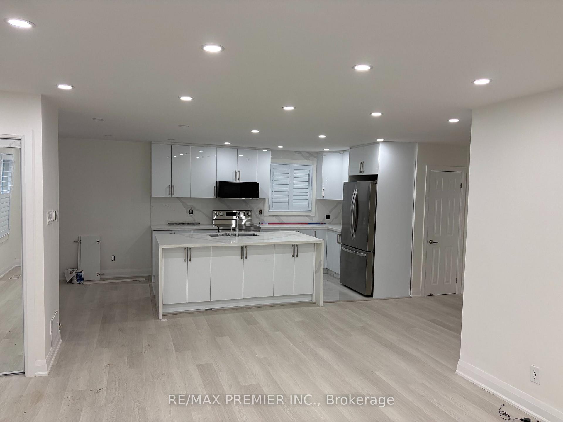 Photo 6 of Unit main, 42 Rougecrest Drive, Markham, Markham Village — HOMEH
