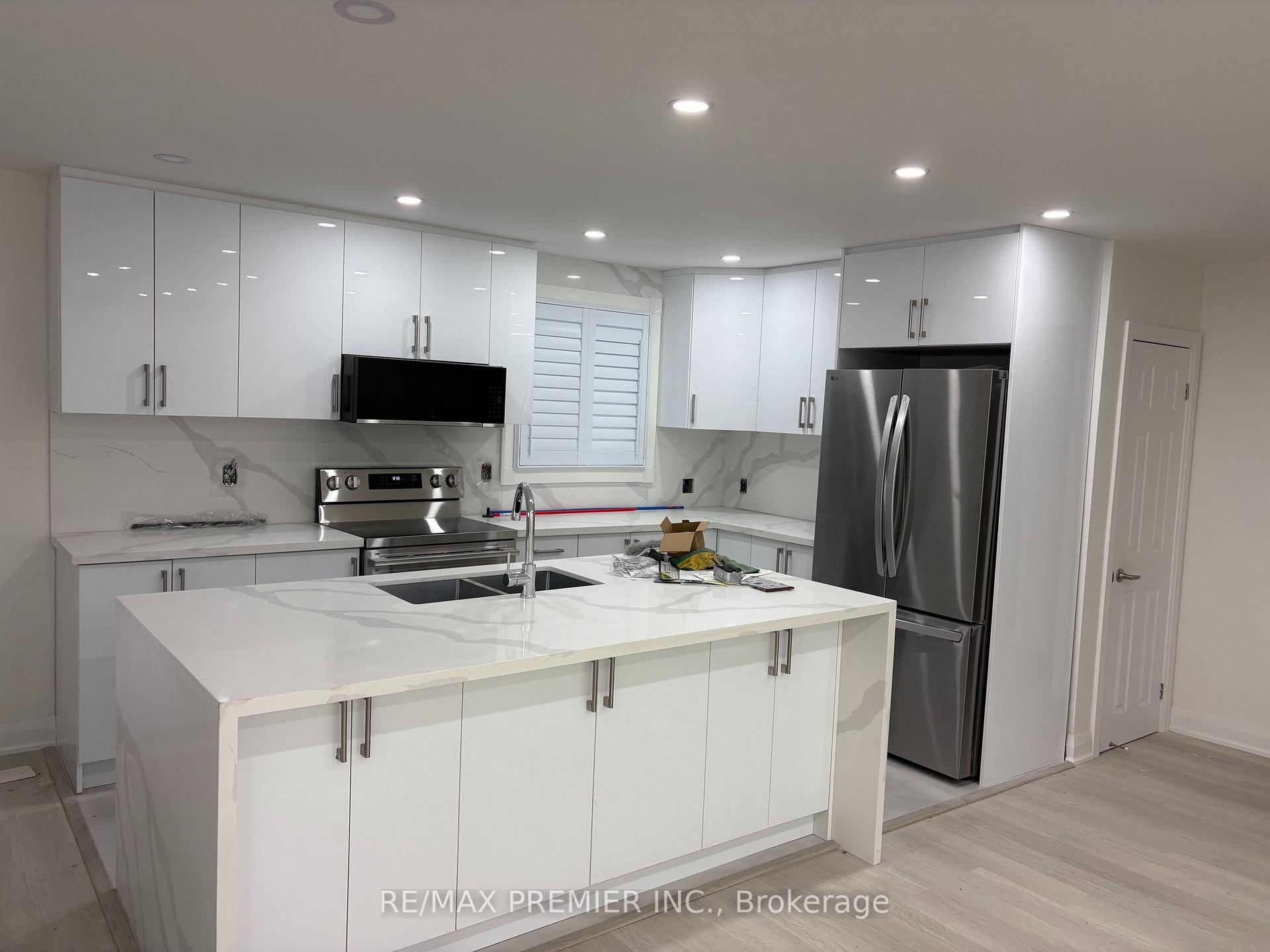 Photo 7 of Unit main, 42 Rougecrest Drive, Markham, Markham Village — HOMEH
