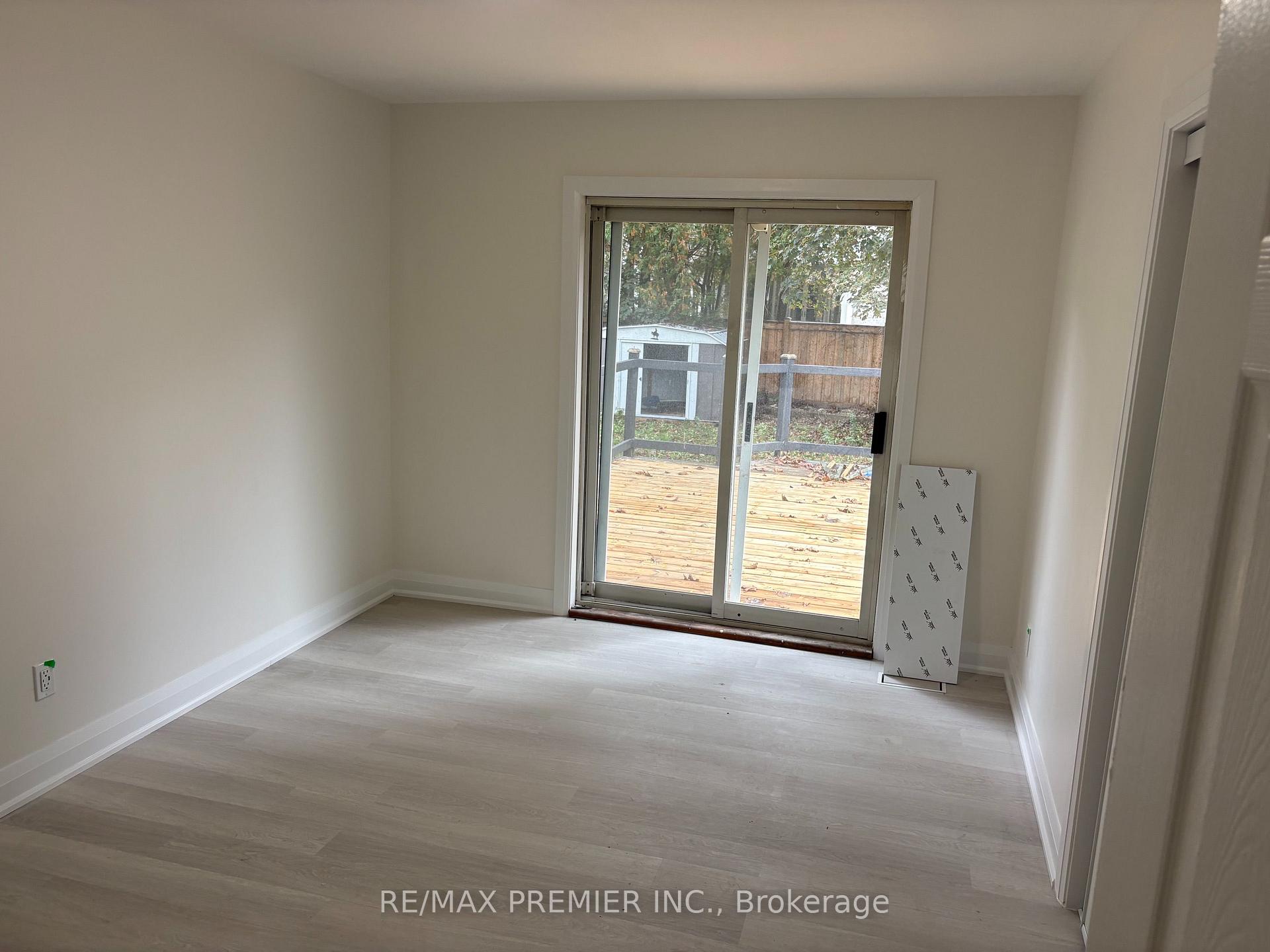 Photo 8 of Unit main, 42 Rougecrest Drive, Markham, Markham Village — HOMEH