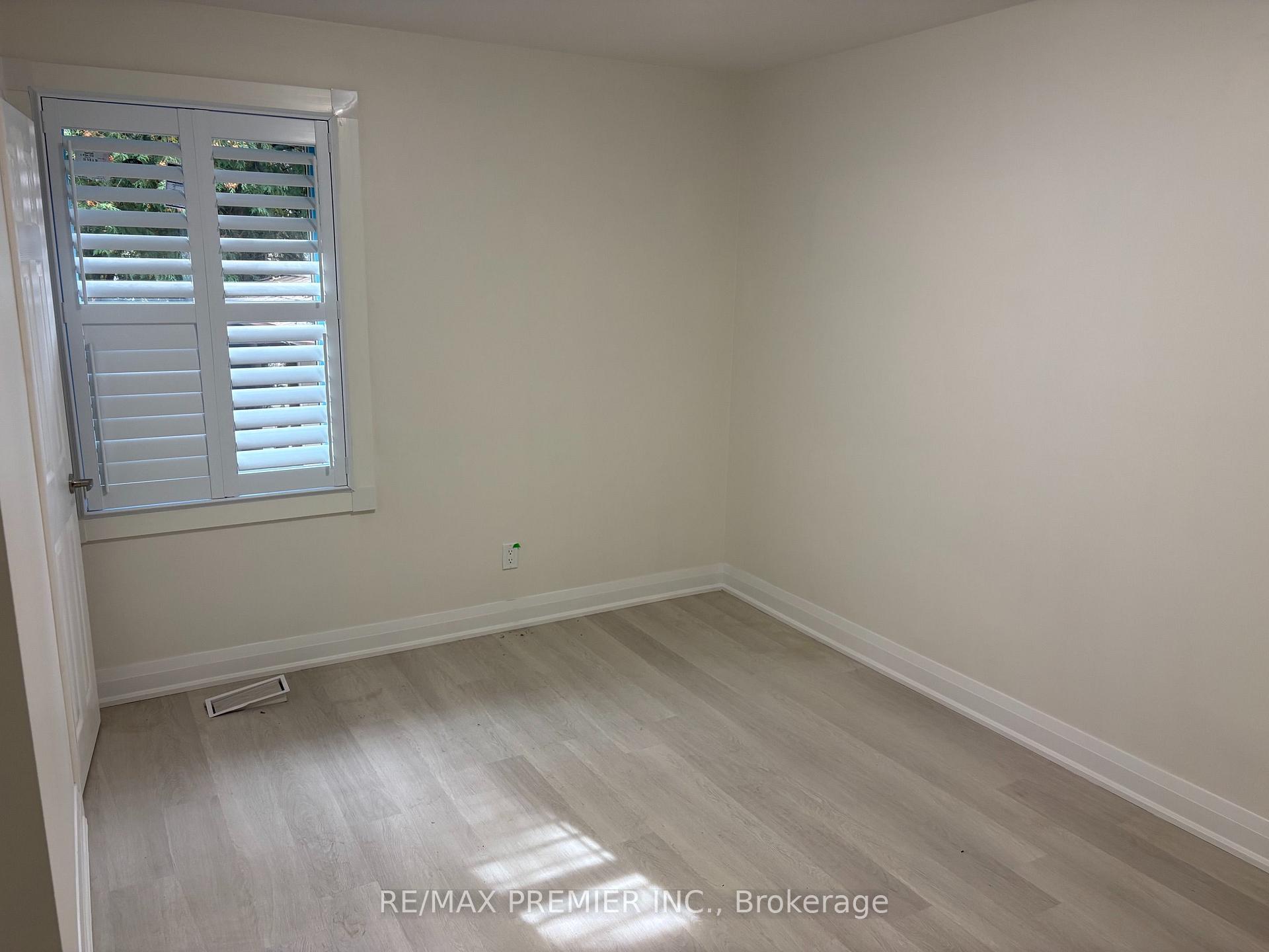 Photo 9 of Unit main, 42 Rougecrest Drive, Markham, Markham Village — HOMEH