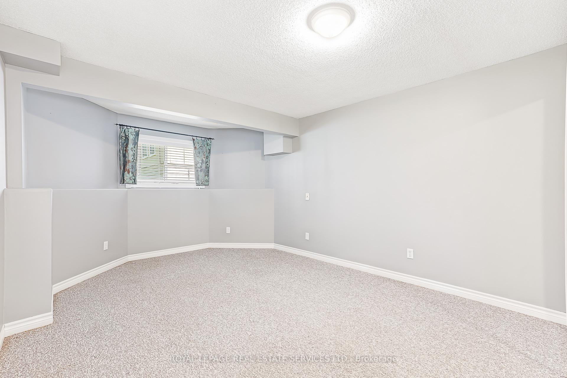 Photo 19 of 2 Alexandra Lane, Wasaga Beach — HOMEH