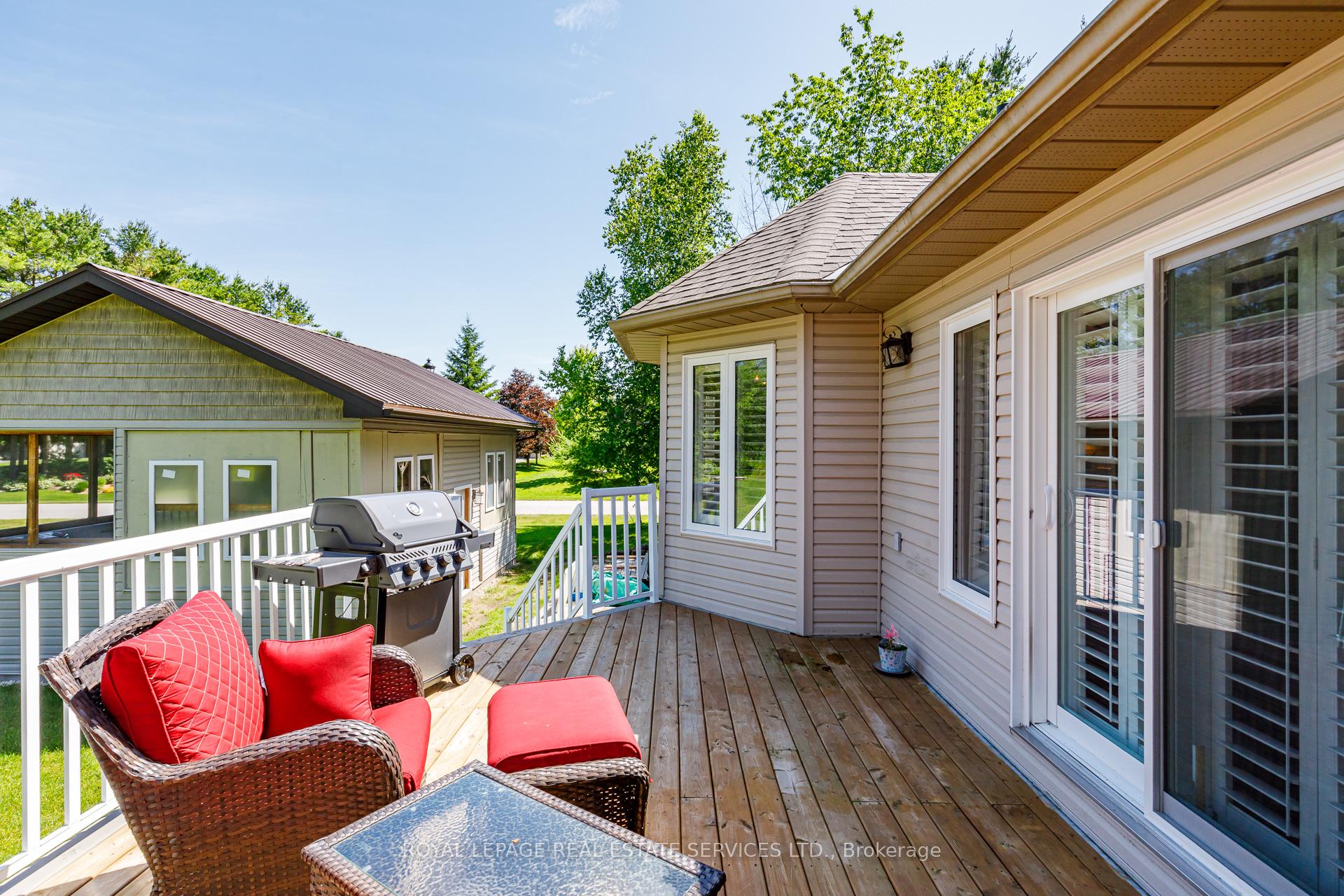 Photo 23 of 2 Alexandra Lane, Wasaga Beach — HOMEH