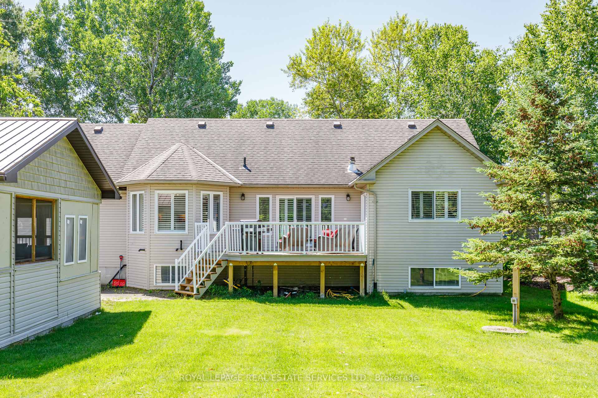 Photo 26 of 2 Alexandra Lane, Wasaga Beach — HOMEH