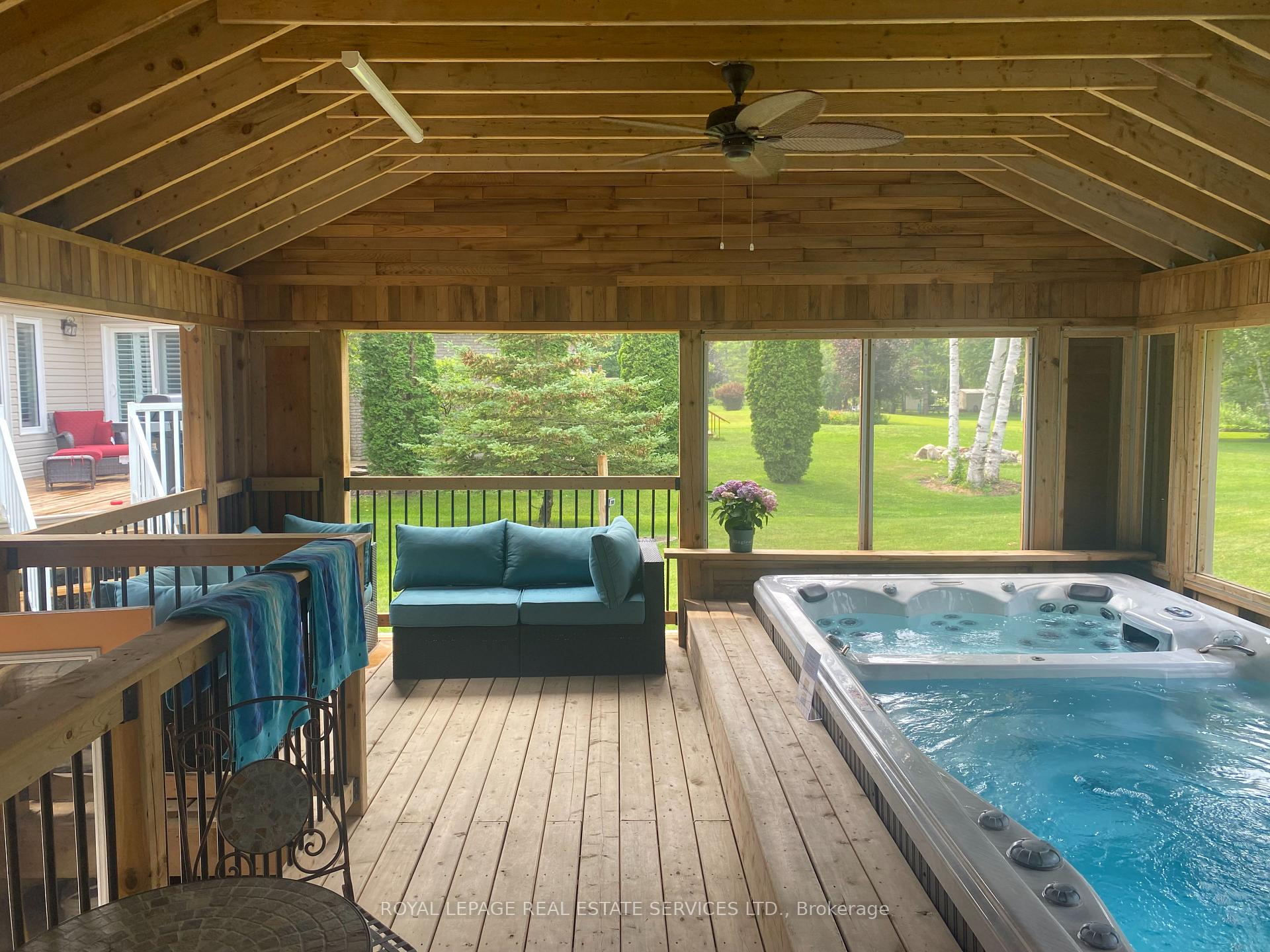 Photo 35 of 2 Alexandra Lane, Wasaga Beach — HOMEH