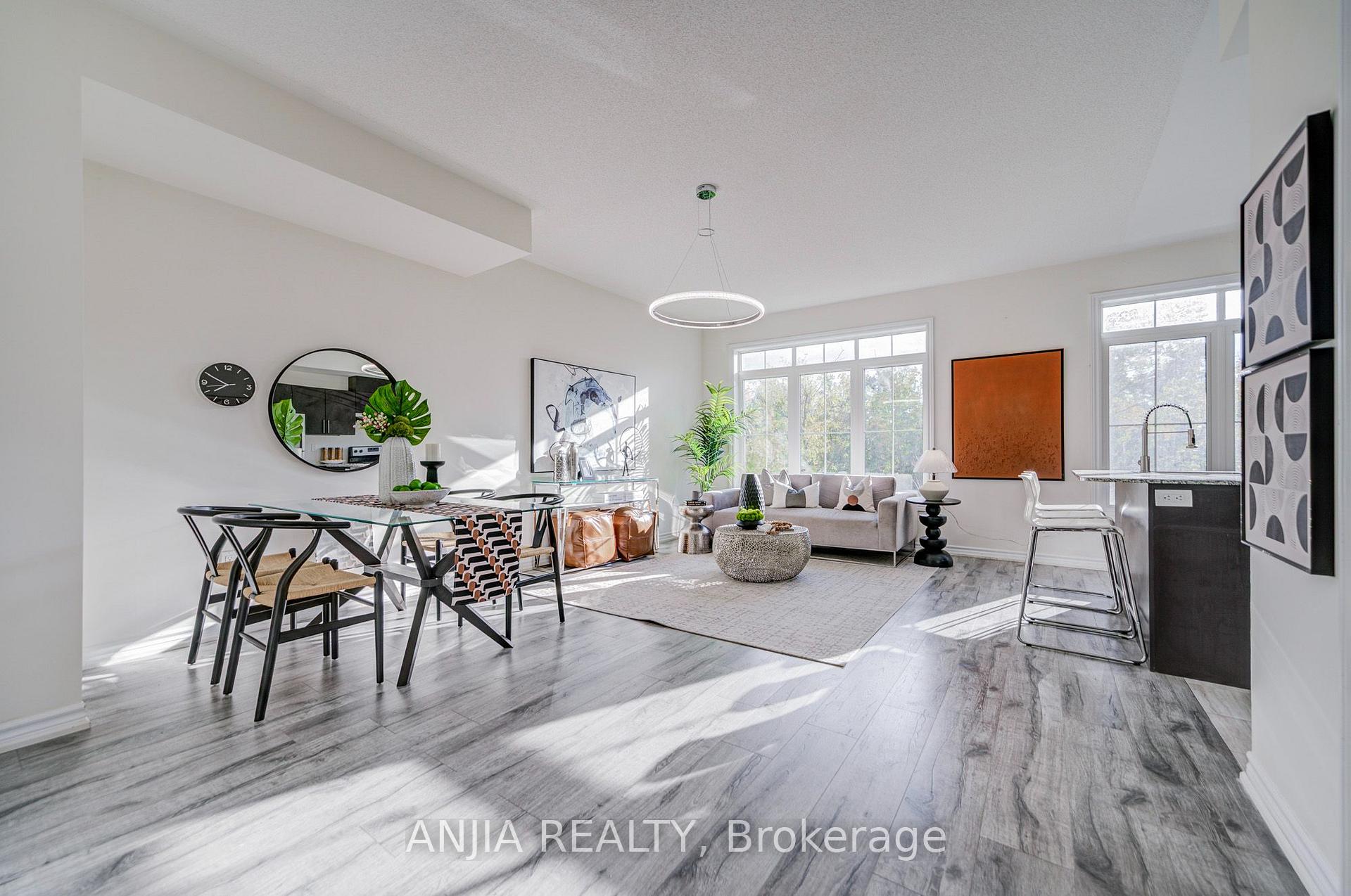 Photo 4 of Unit 38, 181 Parktree Drive, Vaughan, Maple — HOMEH