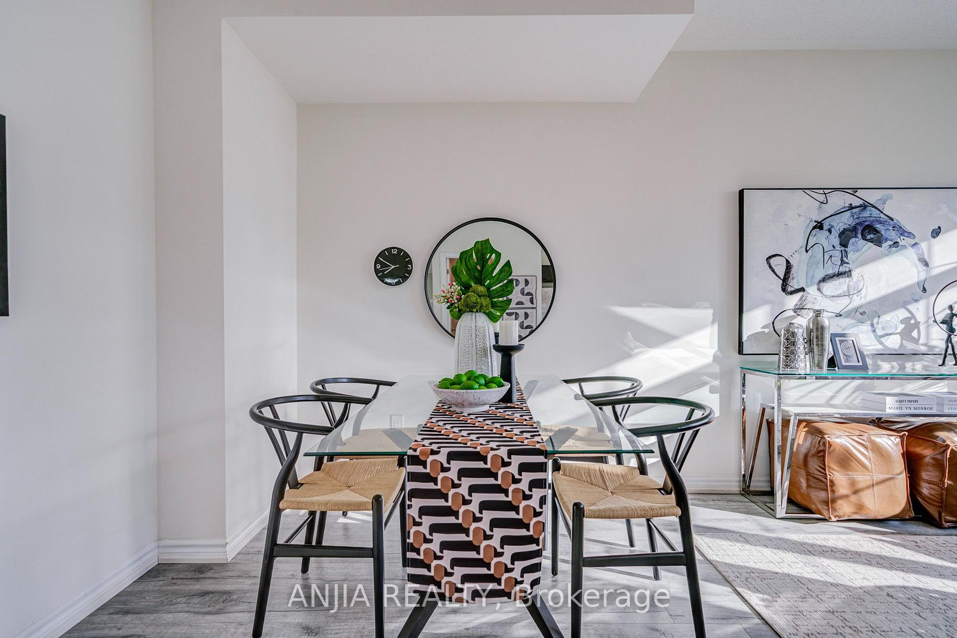 Photo 5 of Unit 38, 181 Parktree Drive, Vaughan, Maple — HOMEH