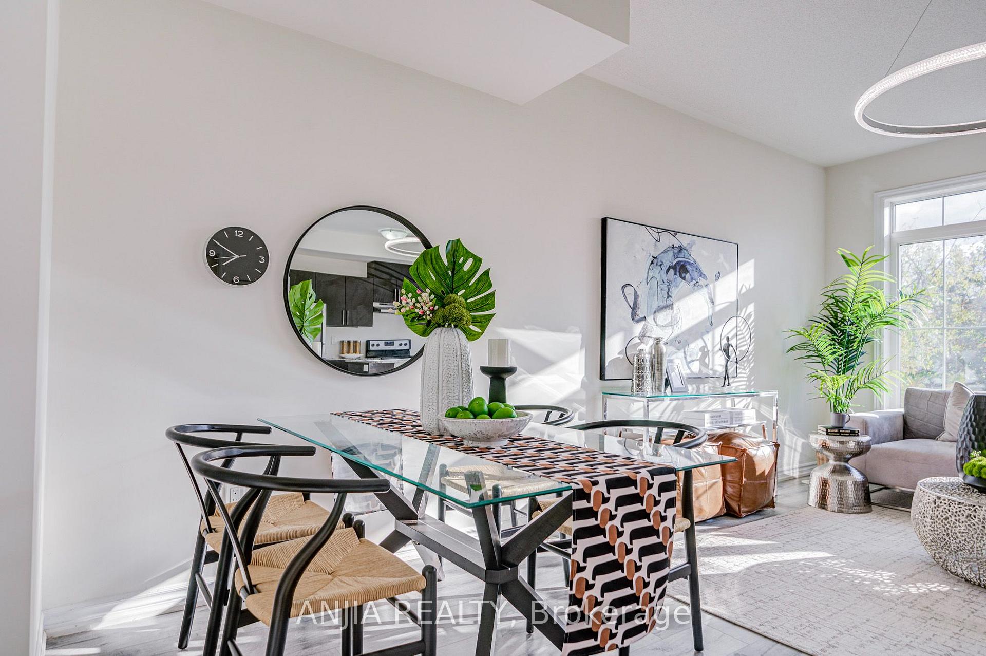 Photo 6 of Unit 38, 181 Parktree Drive, Vaughan, Maple — HOMEH
