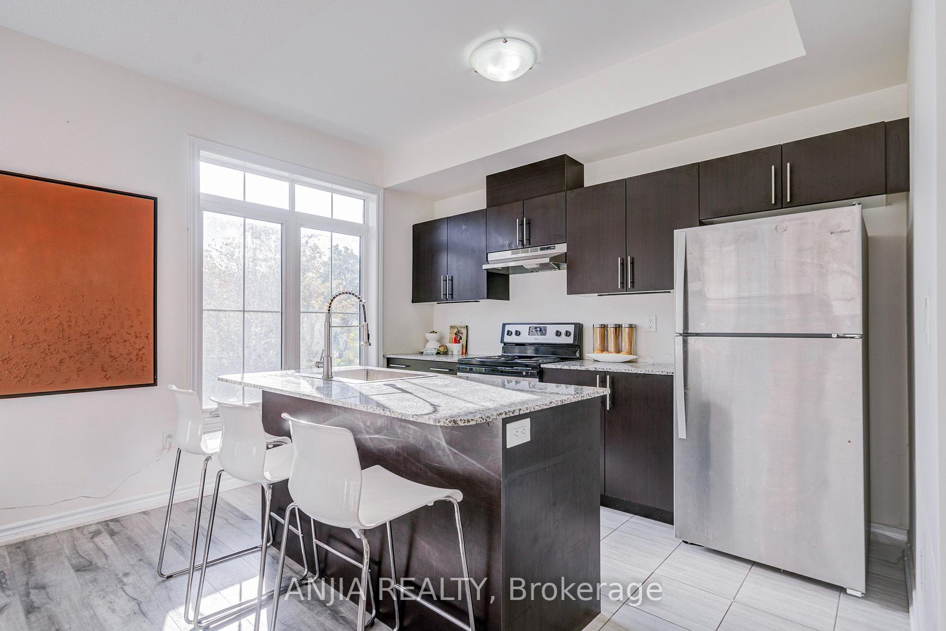 Photo 11 of Unit 38, 181 Parktree Drive, Vaughan, Maple — HOMEH