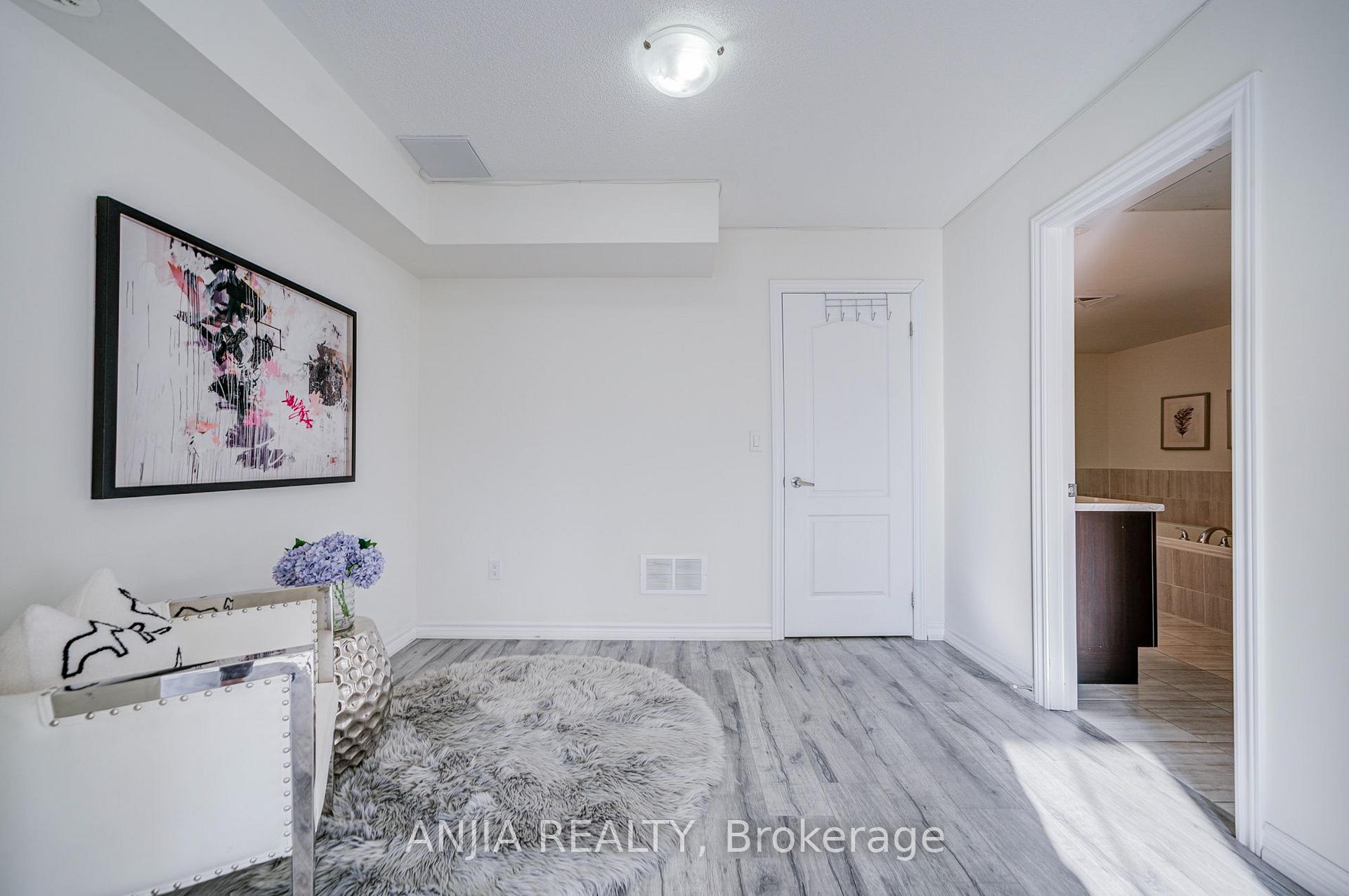 Photo 18 of Unit 38, 181 Parktree Drive, Vaughan, Maple — HOMEH