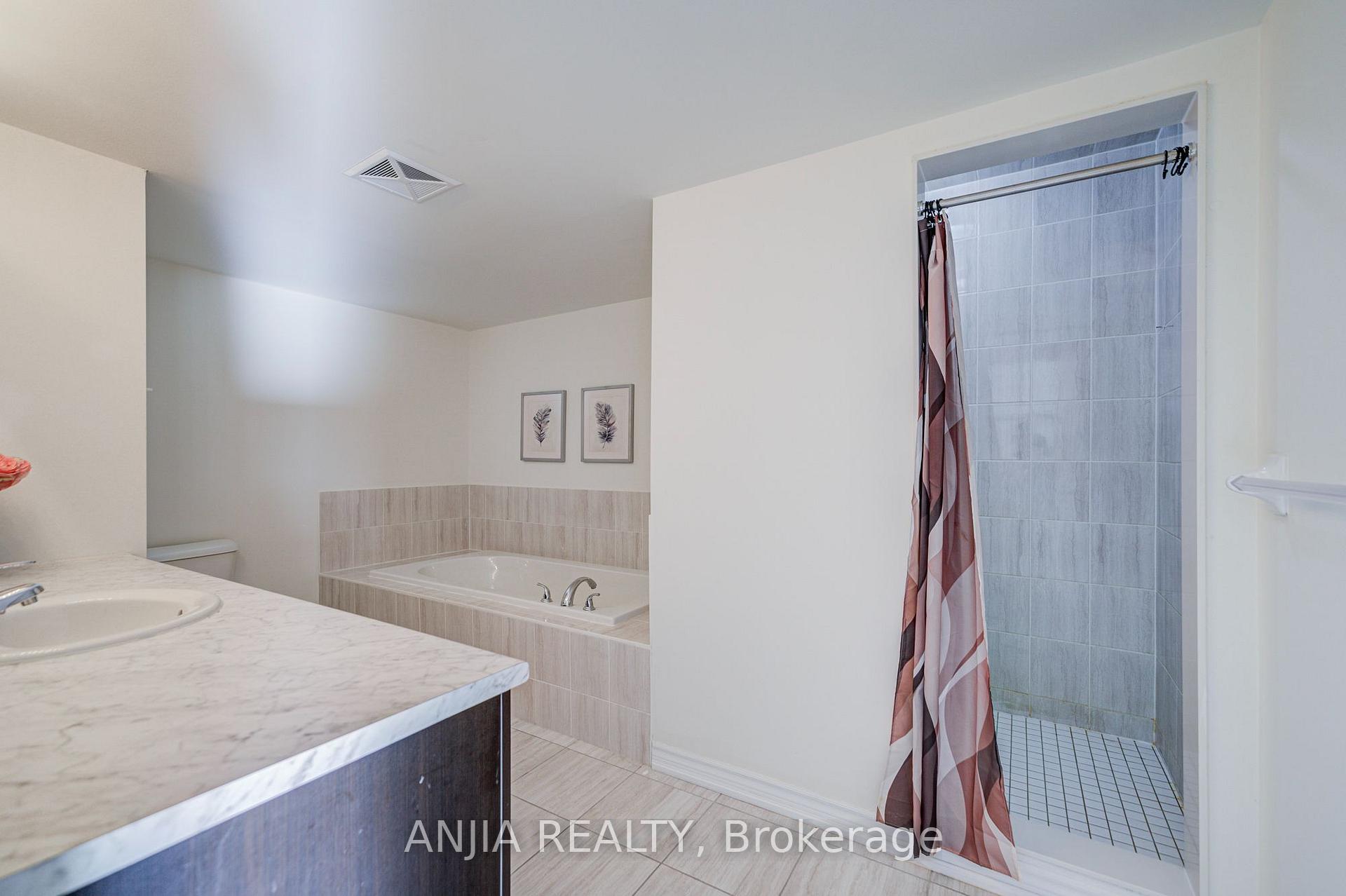 Photo 20 of Unit 38, 181 Parktree Drive, Vaughan, Maple — HOMEH
