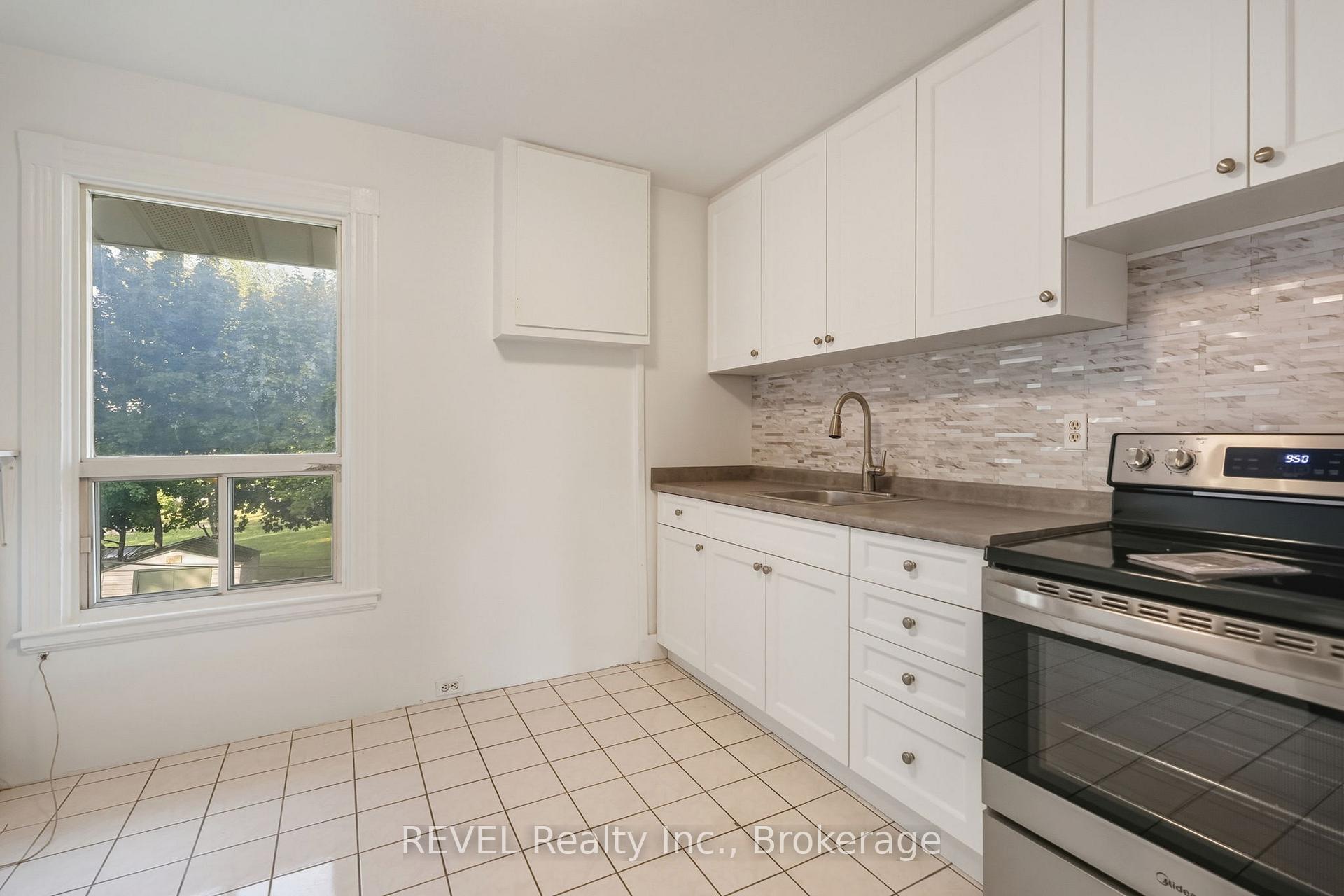 Photo 3 of 23 Plymonth Road, Welland, Lincoln/Crowland — HOMEH