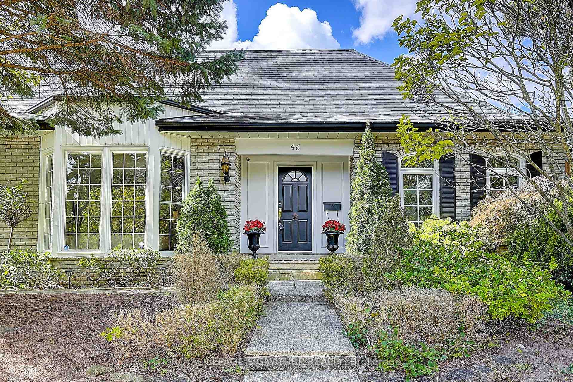 Photo 2 of 46 Caravan Drive, North York, Banbury-Don Mills — HOMEH