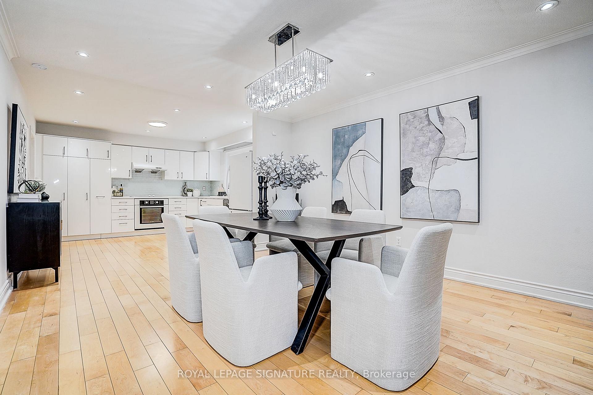 Photo 11 of 46 Caravan Drive, North York, Banbury-Don Mills — HOMEH