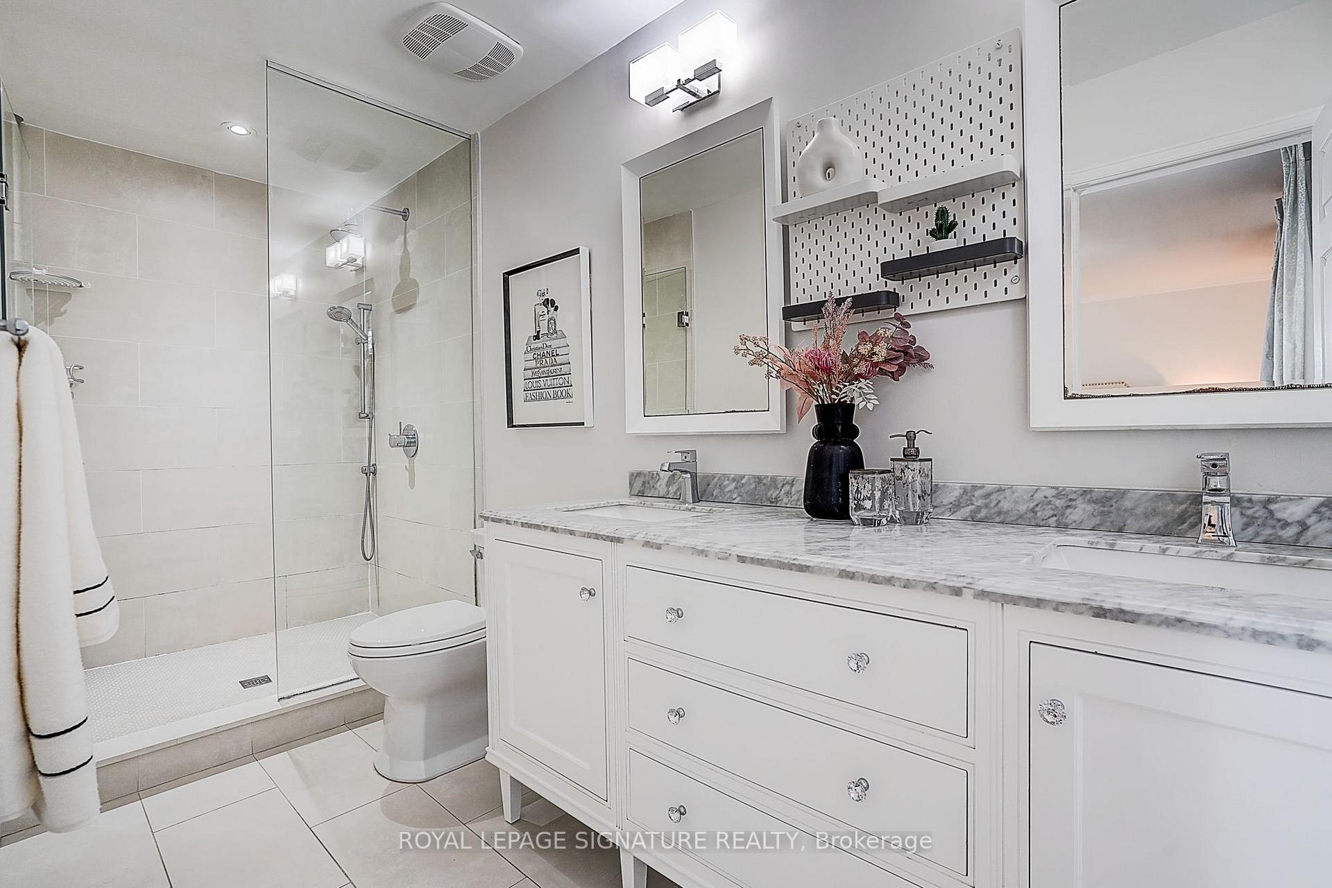 Photo 19 of 46 Caravan Drive, North York, Banbury-Don Mills — HOMEH