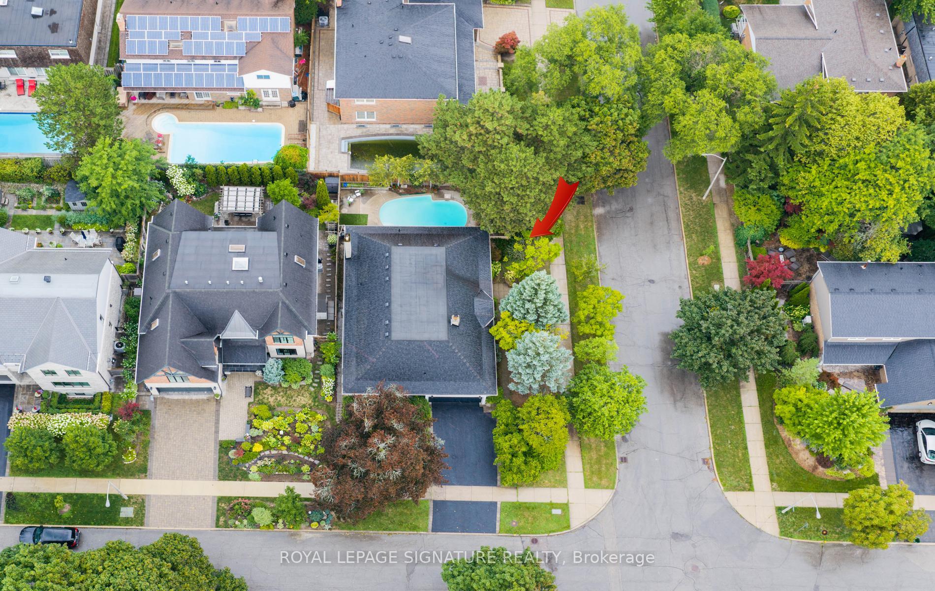 Photo 40 of 46 Caravan Drive, North York, Banbury-Don Mills — HOMEH