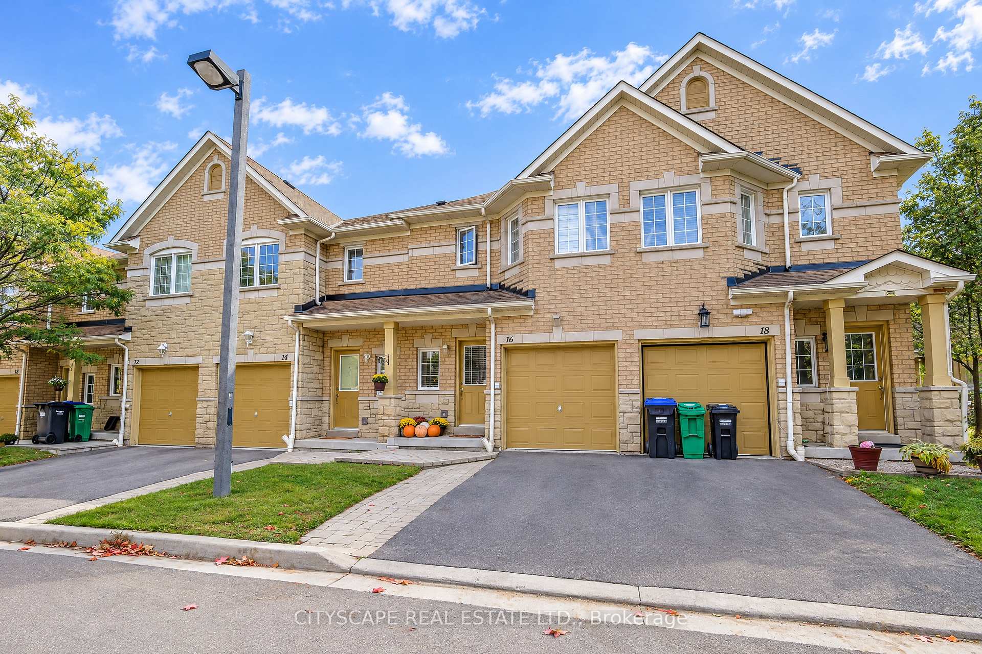 Photo 32 of Unit 16, 3150 Pinto Place, Mississauga, Cooksville — HOMEH
