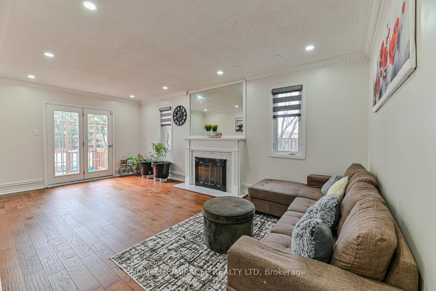 Photo 14 of 32 Plover Place, Brampton, Fletcher's Creek South — HOMEH