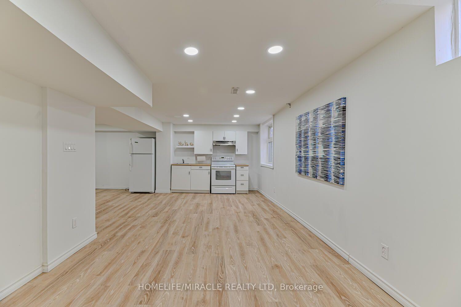 Photo 23 of 32 Plover Place, Brampton, Fletcher's Creek South — HOMEH
