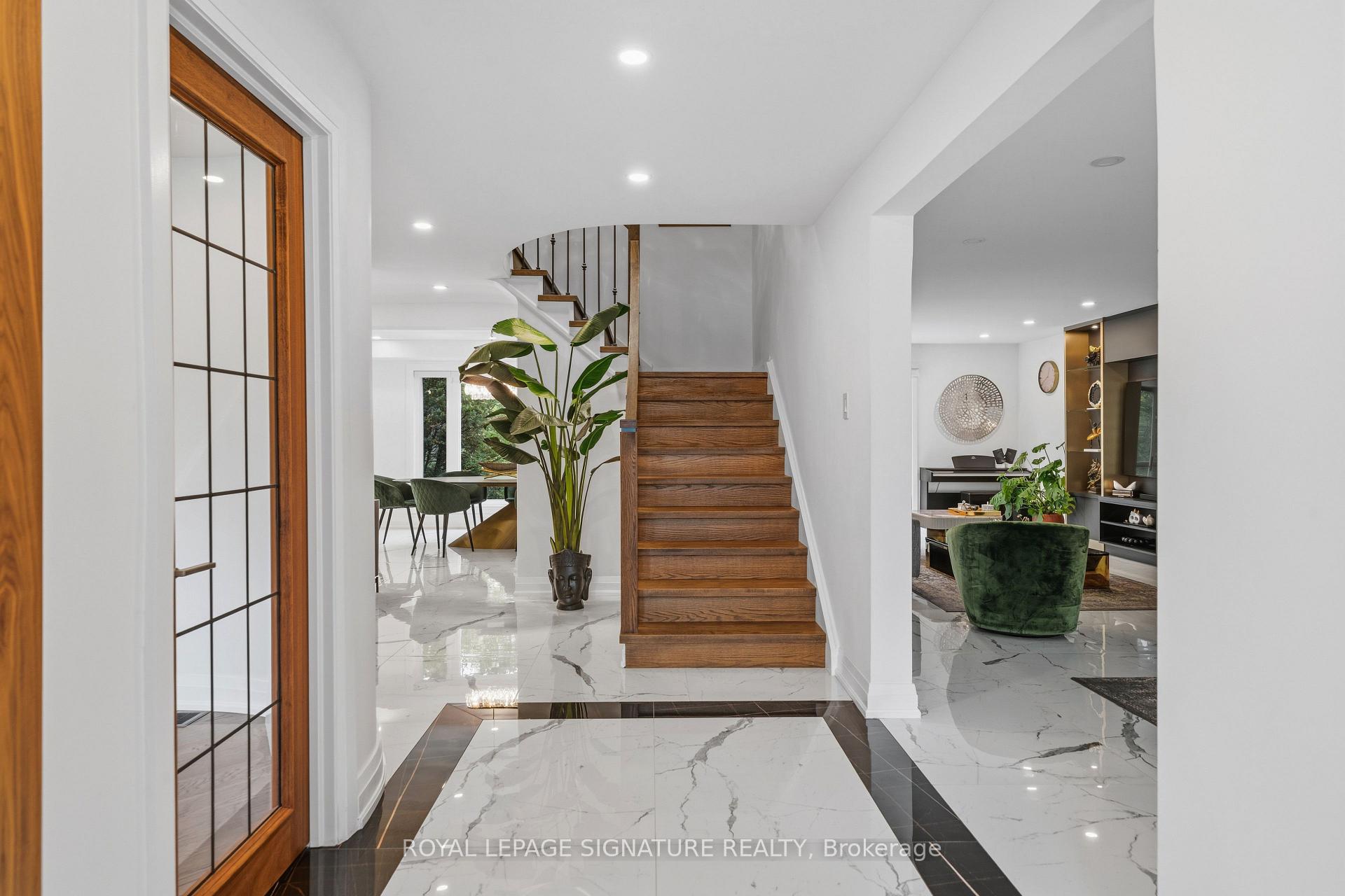 Photo 7 of 20 Cherry Blossom Lane, Markham, Royal Orchard — HOMEH