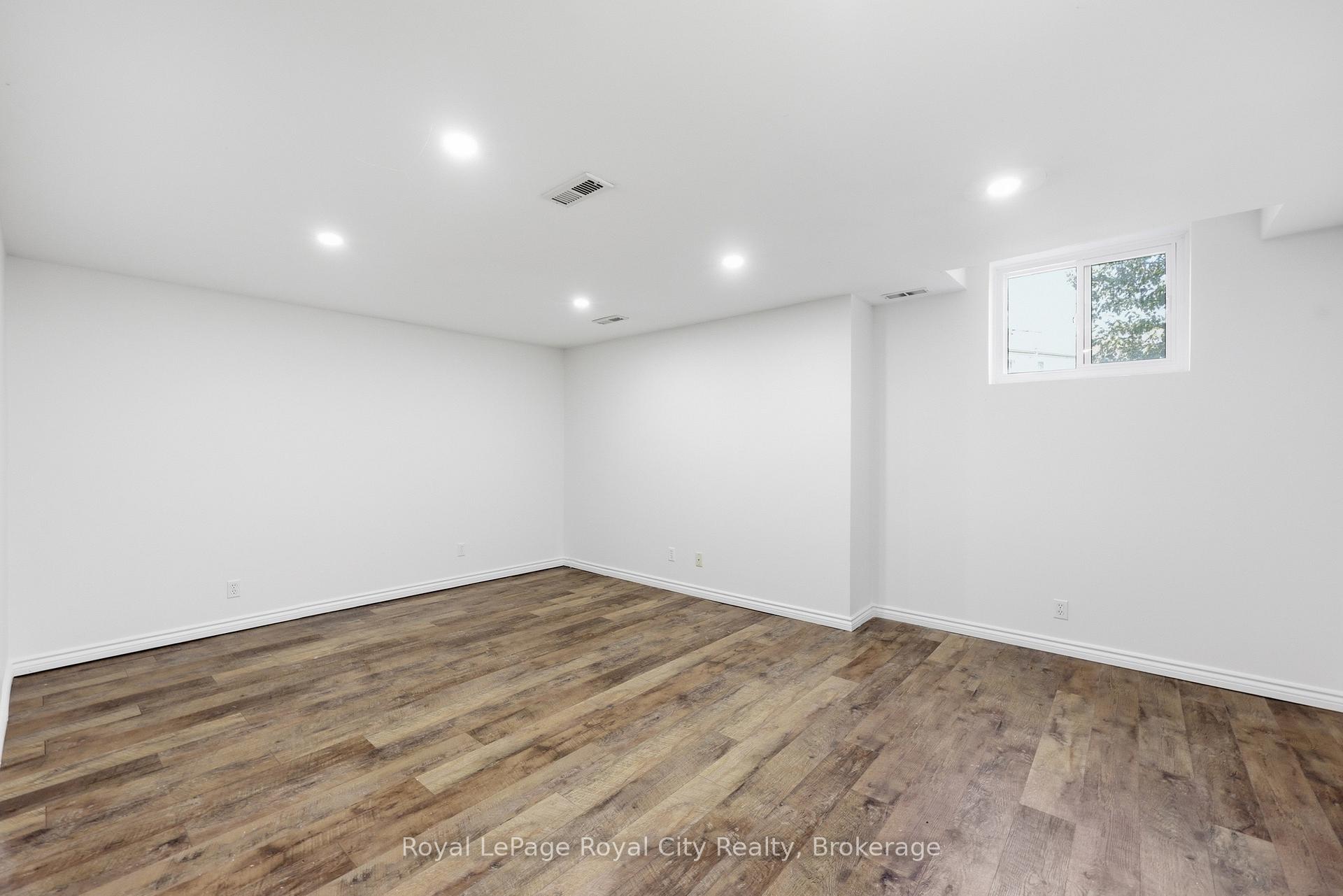 Photo 34 of Unit 51, 169 Bismark Drive, Cambridge, Blair Road — HOMEH