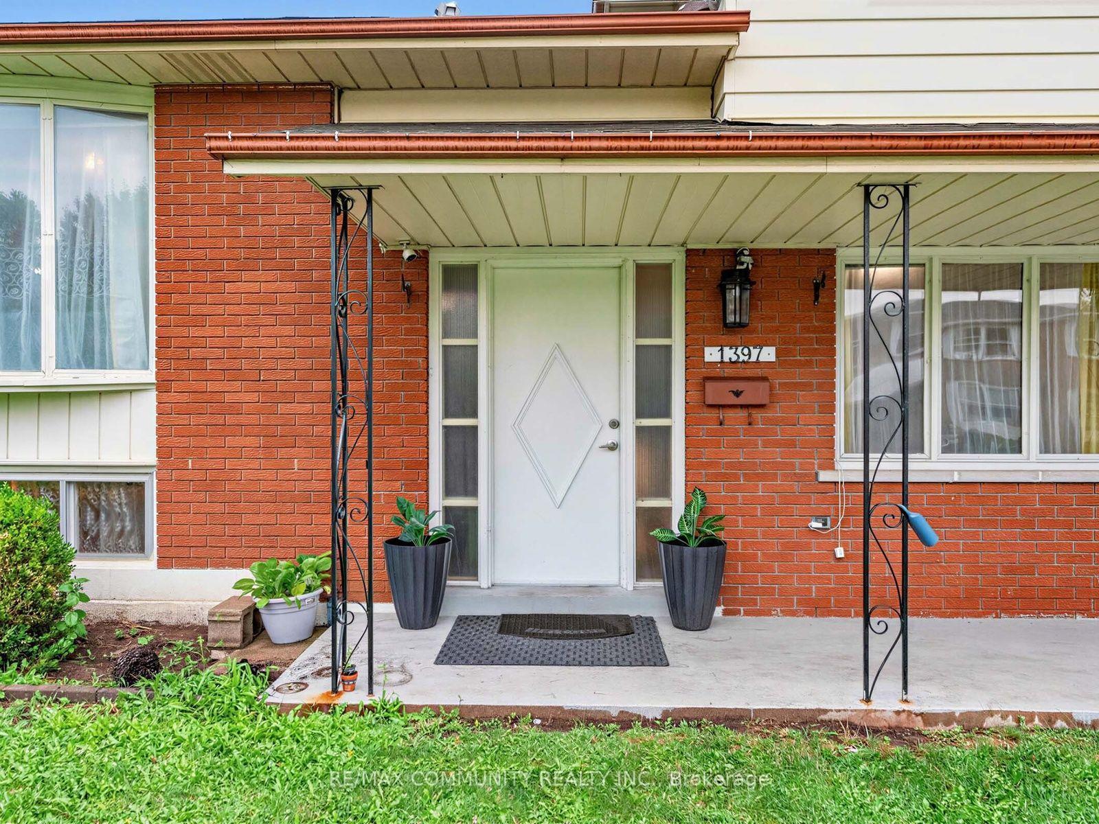 Photo 3 of 1397 Charles Drive, Burlington, Mountainside — HOMEH