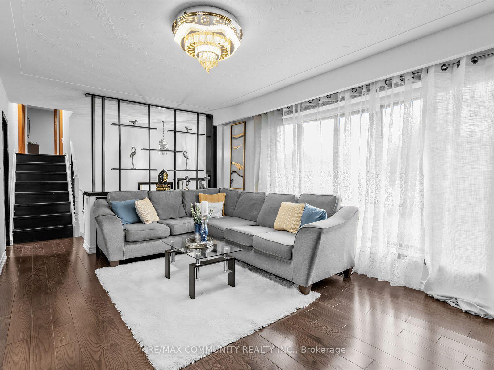 Photo 7 of 1397 Charles Drive, Burlington, Mountainside — HOMEH