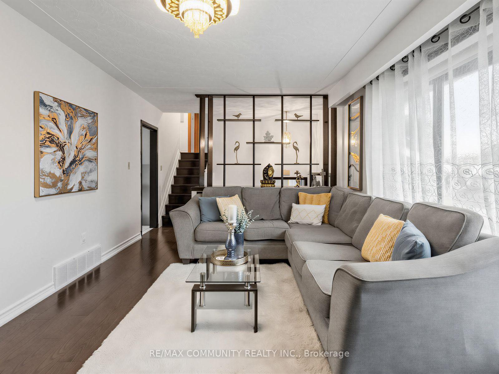 Photo 8 of 1397 Charles Drive, Burlington, Mountainside — HOMEH