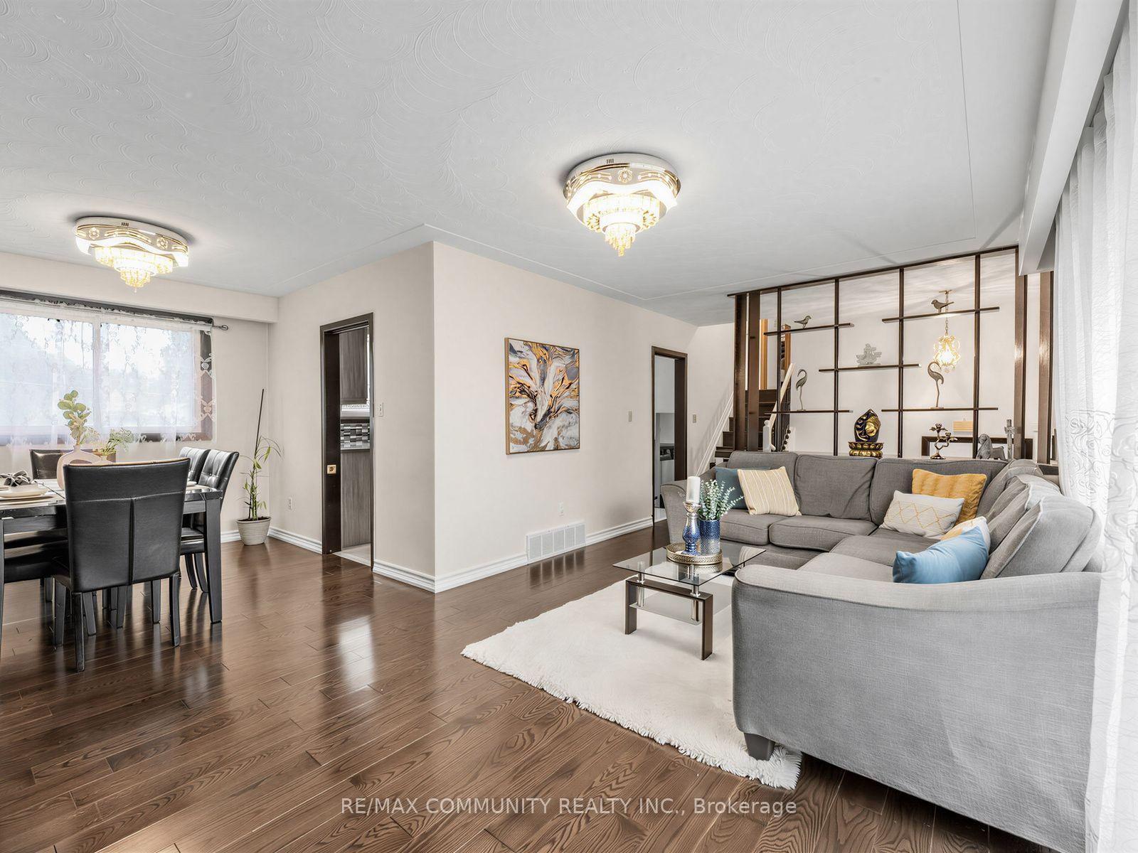 Photo 10 of 1397 Charles Drive, Burlington, Mountainside — HOMEH