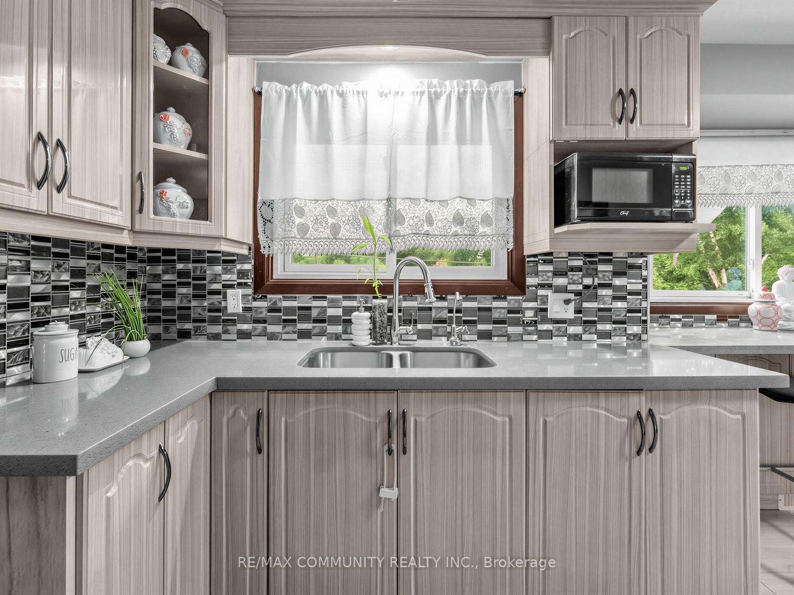 Photo 14 of 1397 Charles Drive, Burlington, Mountainside — HOMEH