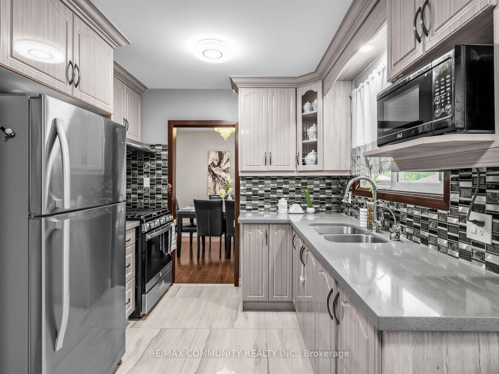 Photo 17 of 1397 Charles Drive, Burlington, Mountainside — HOMEH