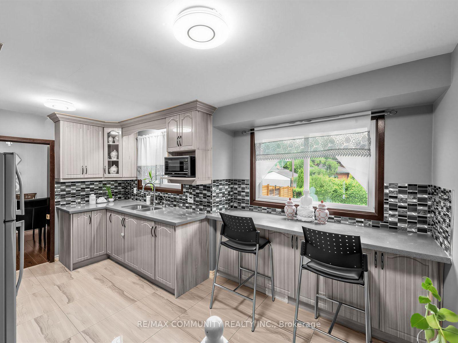 Photo 18 of 1397 Charles Drive, Burlington, Mountainside — HOMEH