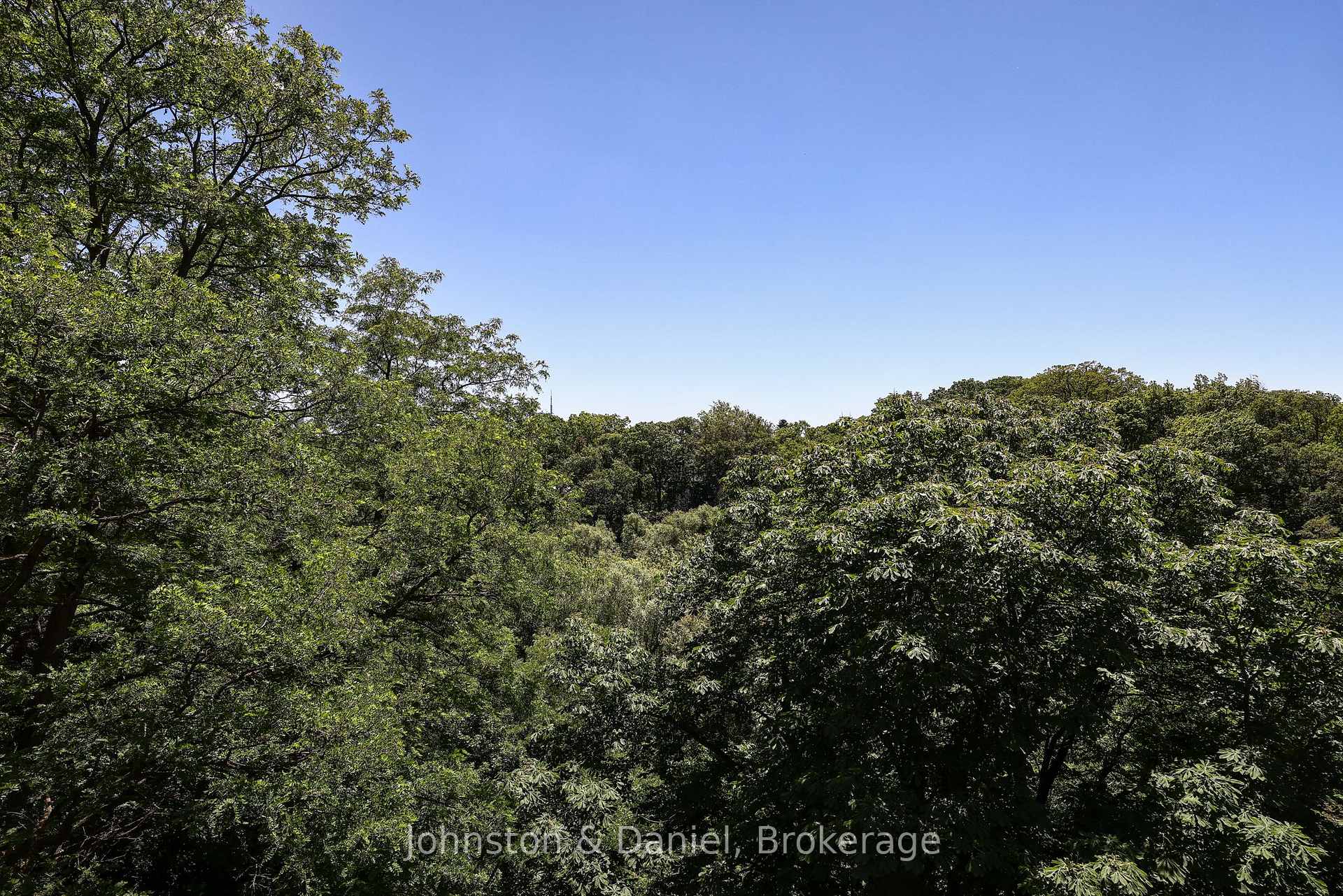 Photo 29 of Unit 401, 407 Walmer Road, Toronto, Casa Loma — HOMEH