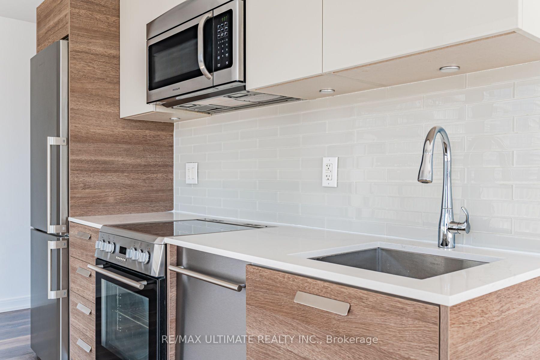 Photo 3 of Unit 1402, 42 Charles Street E, Toronto, Church-Yonge Corridor — HOMEH