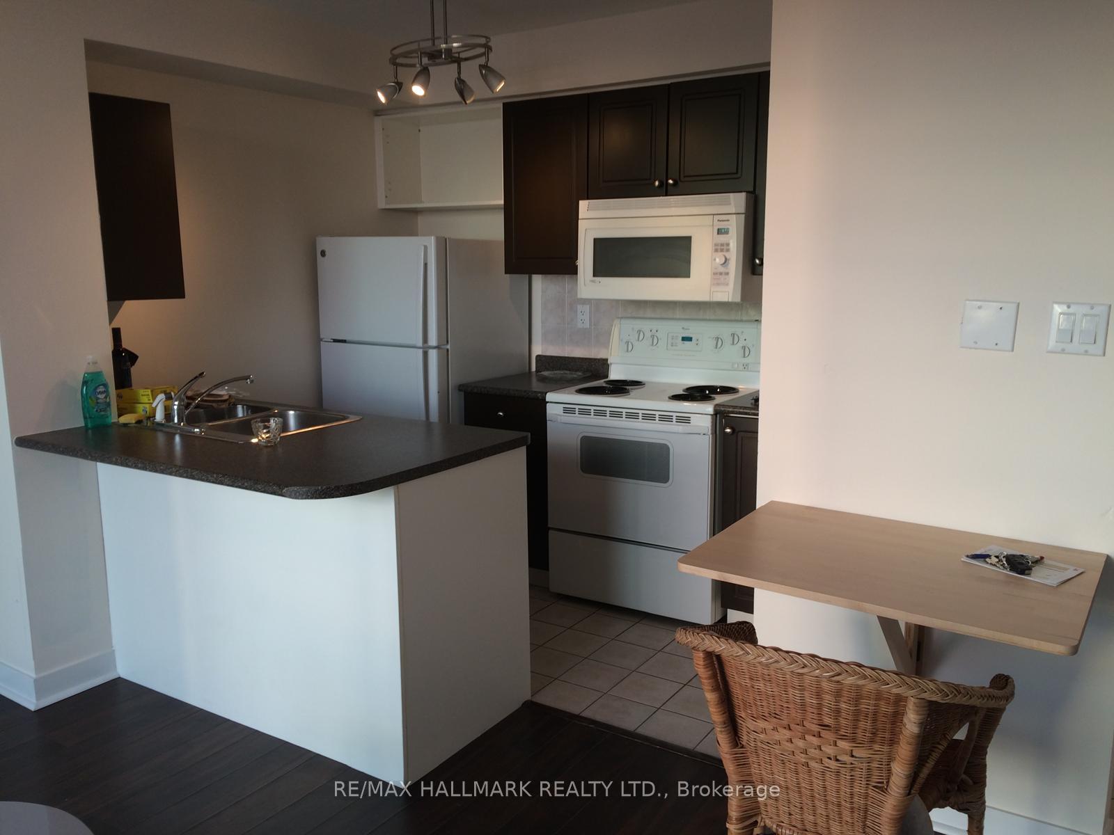 Photo 2 of Unit 1817, 650 Queens Quay W, Toronto, Waterfront Communities — HOMEH