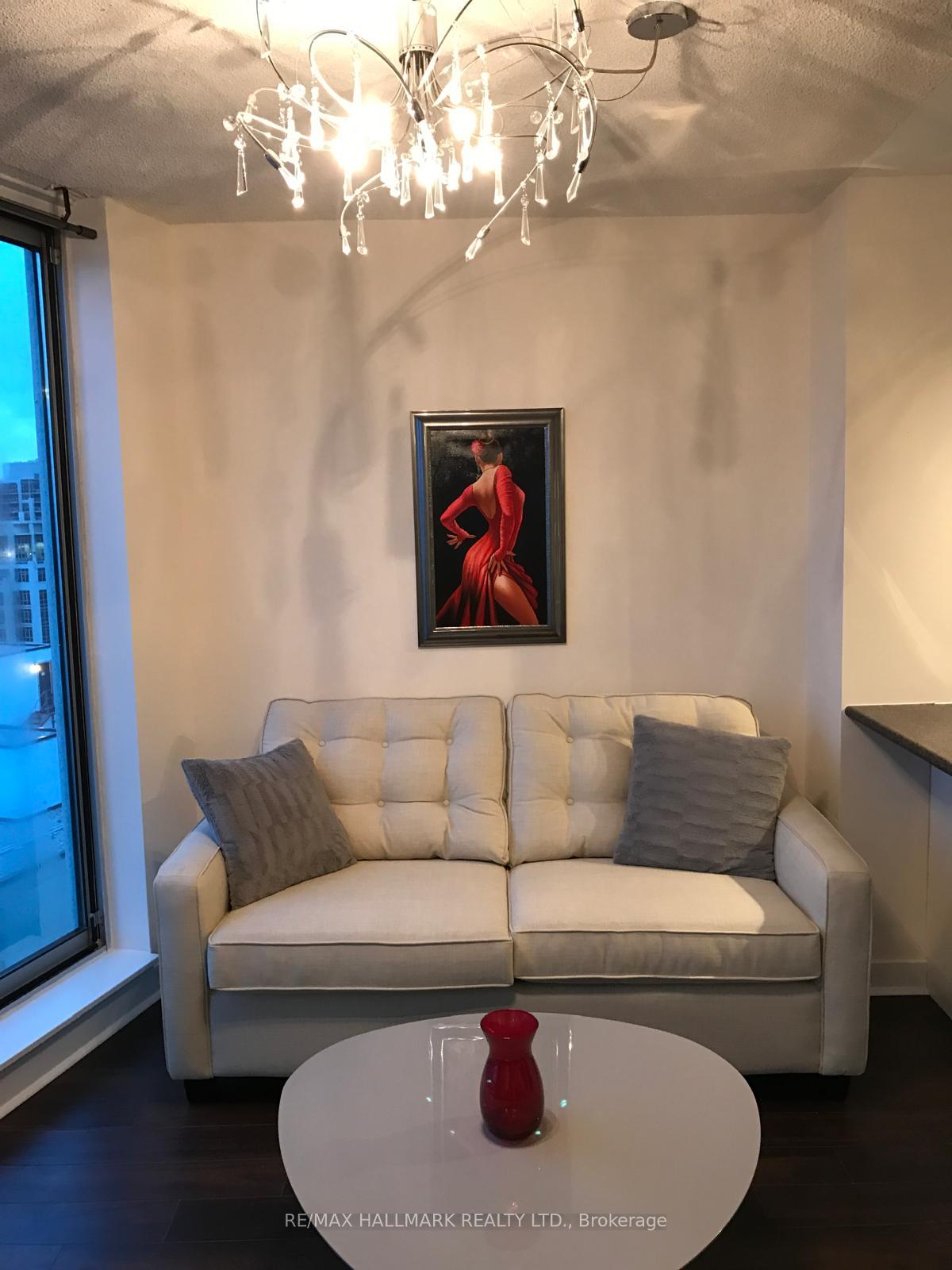Photo 4 of Unit 1817, 650 Queens Quay W, Toronto, Waterfront Communities — HOMEH