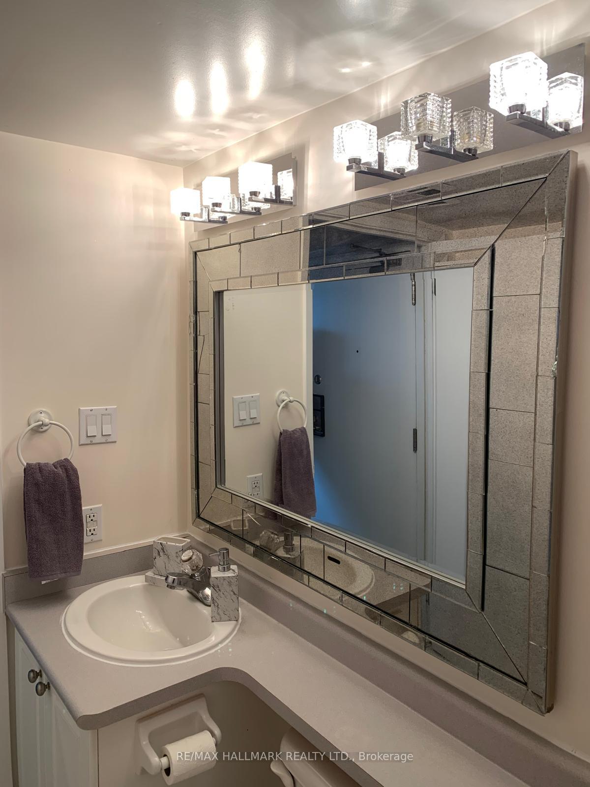 Photo 7 of Unit 1817, 650 Queens Quay W, Toronto, Waterfront Communities — HOMEH
