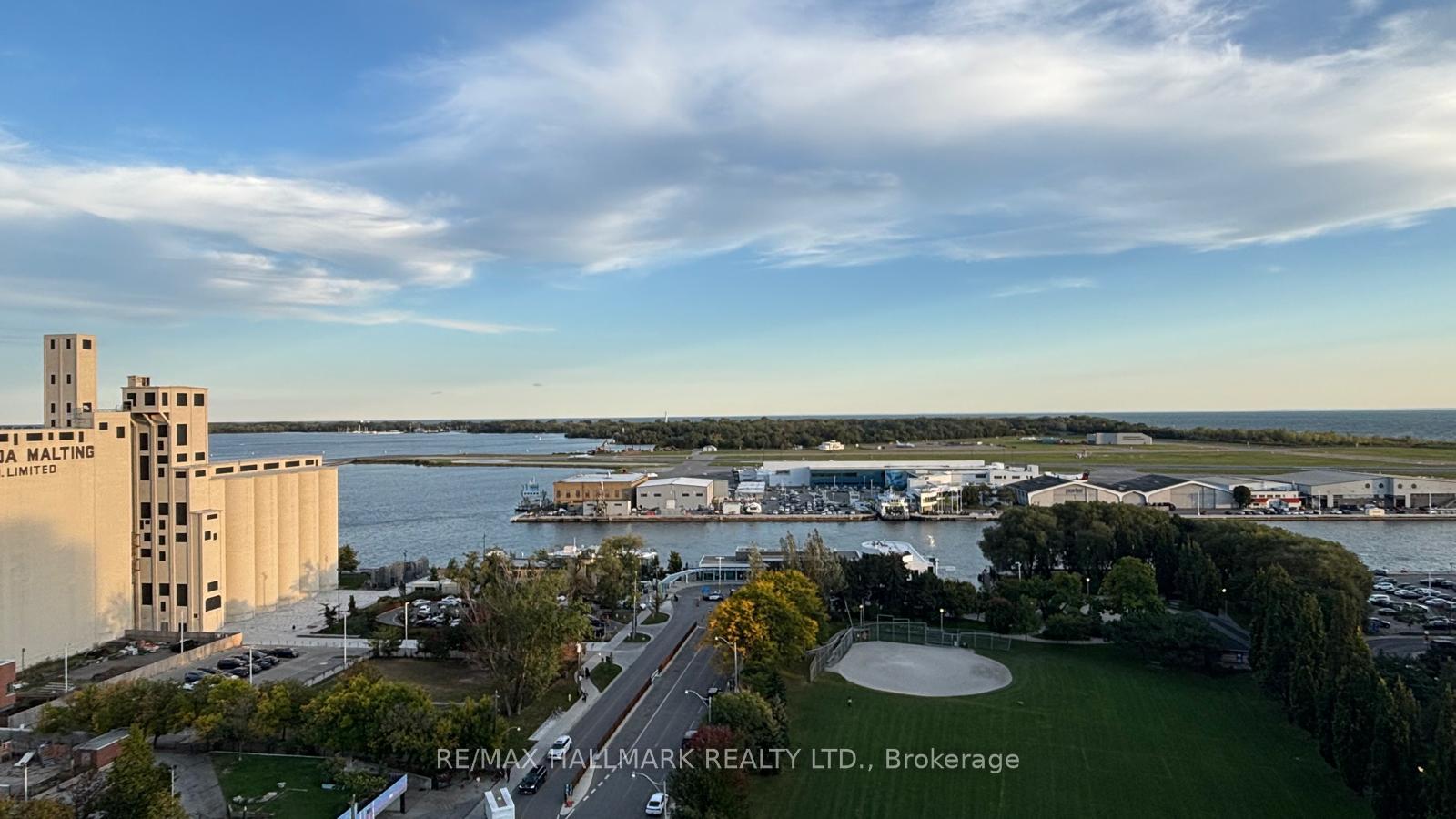 Photo 12 of Unit 1817, 650 Queens Quay W, Toronto, Waterfront Communities — HOMEH
