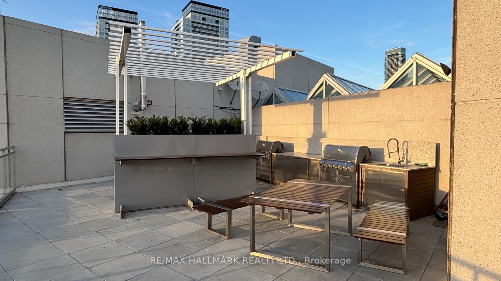 Photo 13 of Unit 1817, 650 Queens Quay W, Toronto, Waterfront Communities — HOMEH