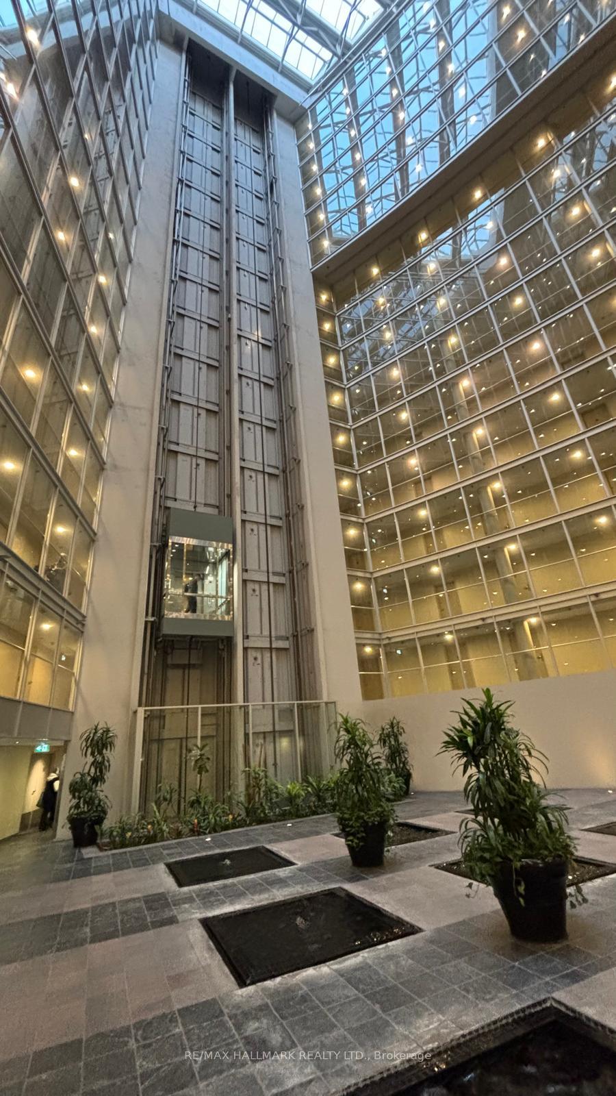 Photo 14 of Unit 1817, 650 Queens Quay W, Toronto, Waterfront Communities — HOMEH
